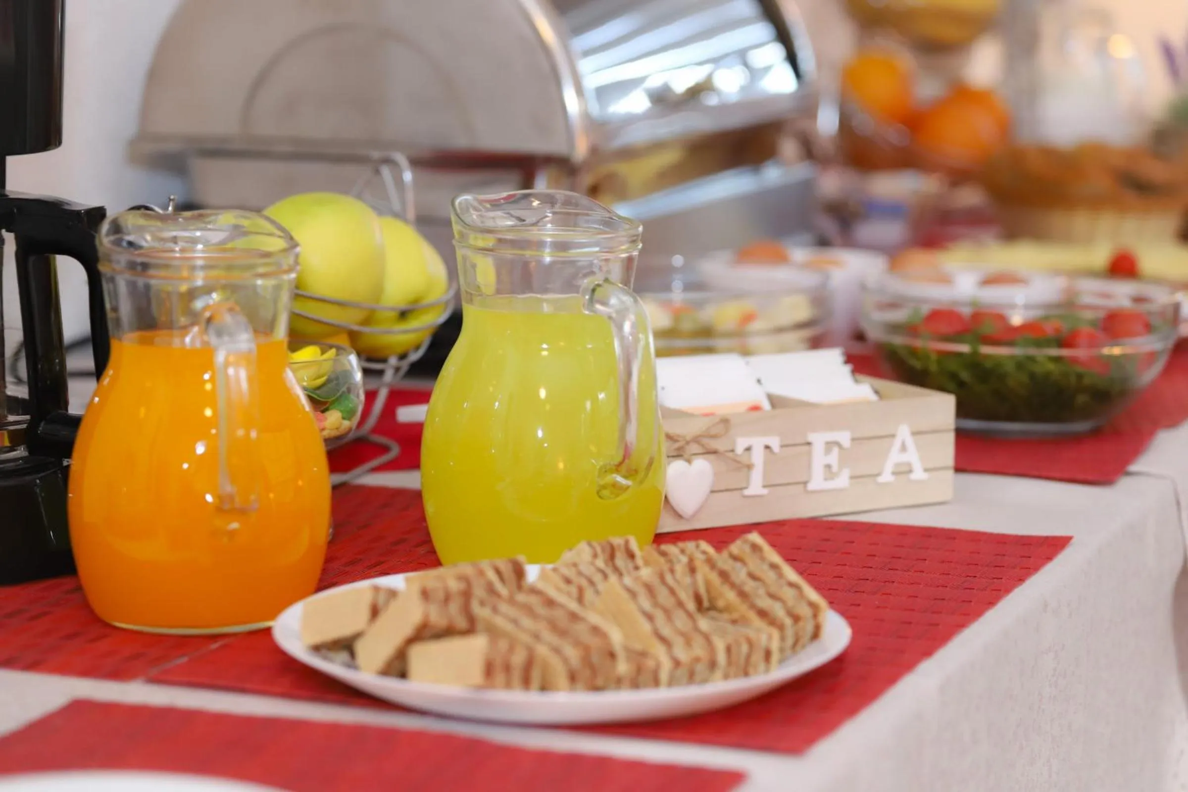 Food and drinks in Motel Deny