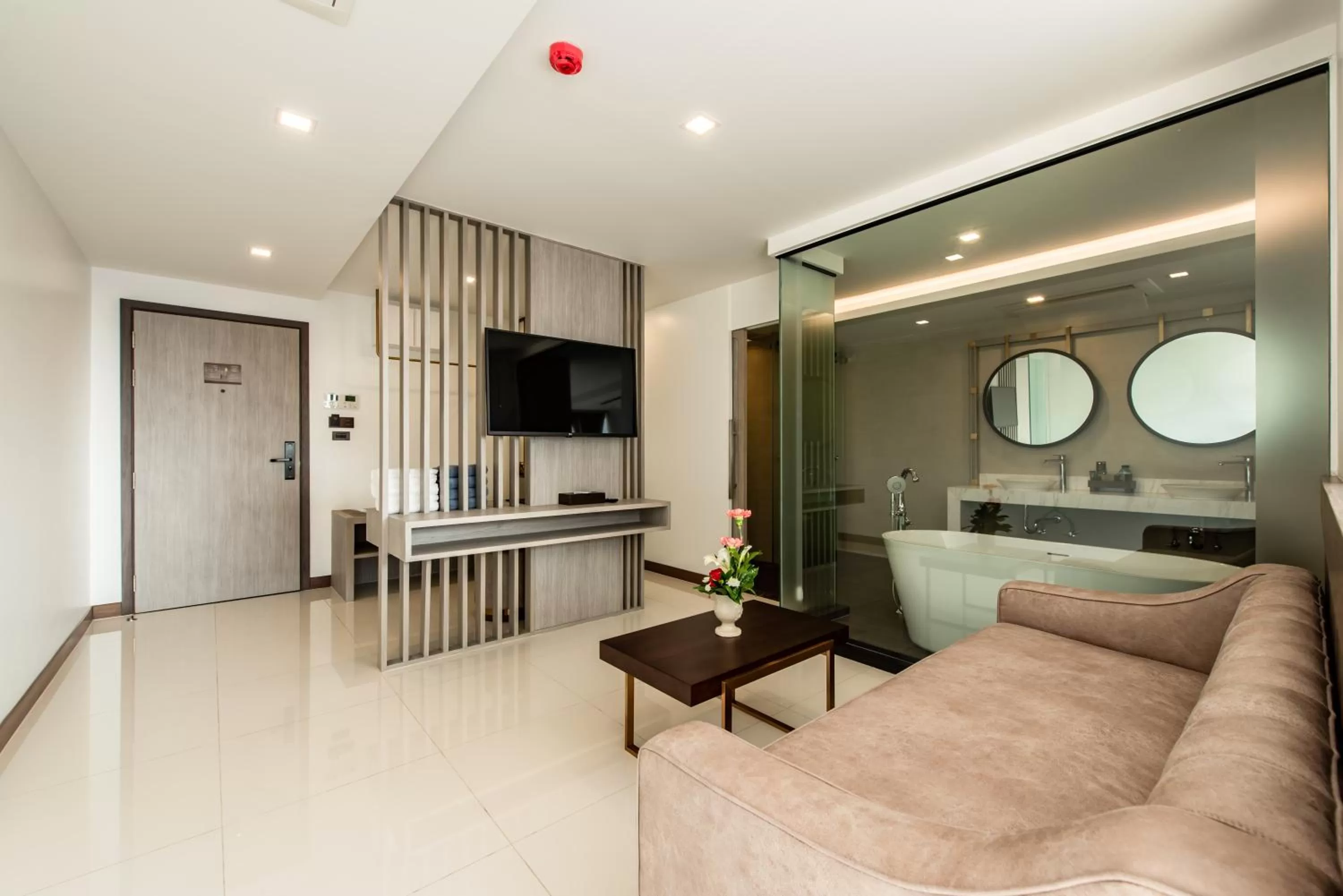 Living room in Blackwoods Hotel Pattaya - SHA Extra Plus