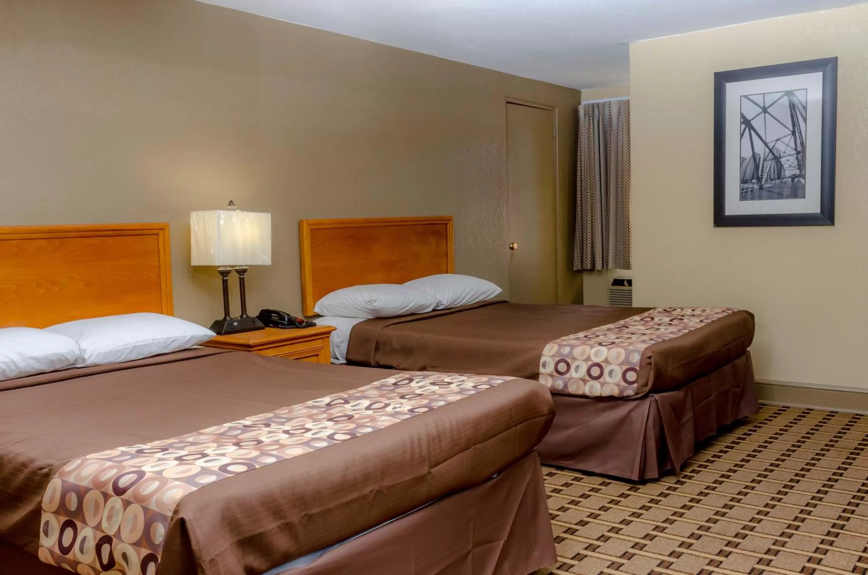 Bedroom, Bed in Relax Inn - Bryson City