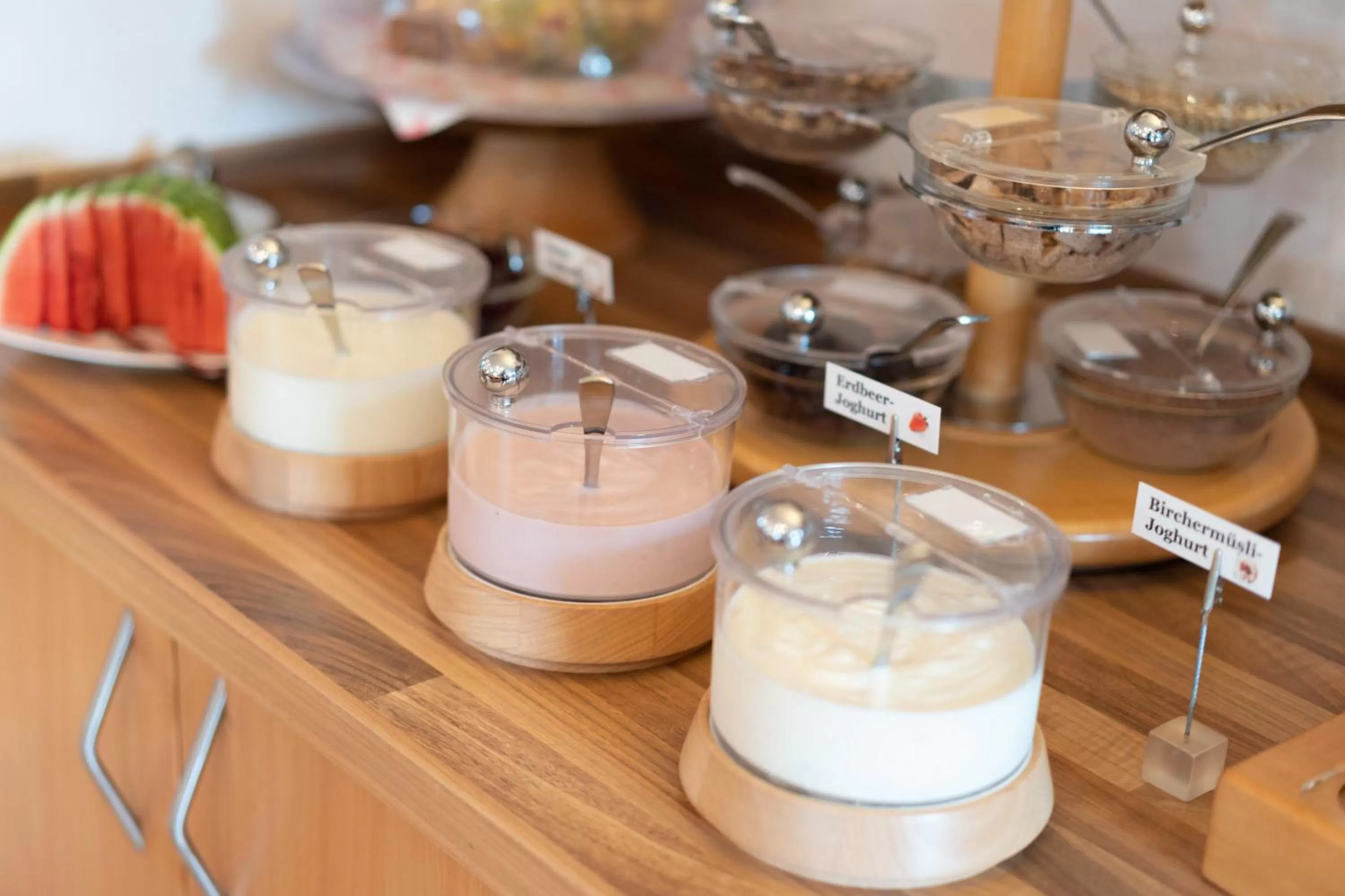 Buffet breakfast in Hotel Garni Oasis Loipersdorf