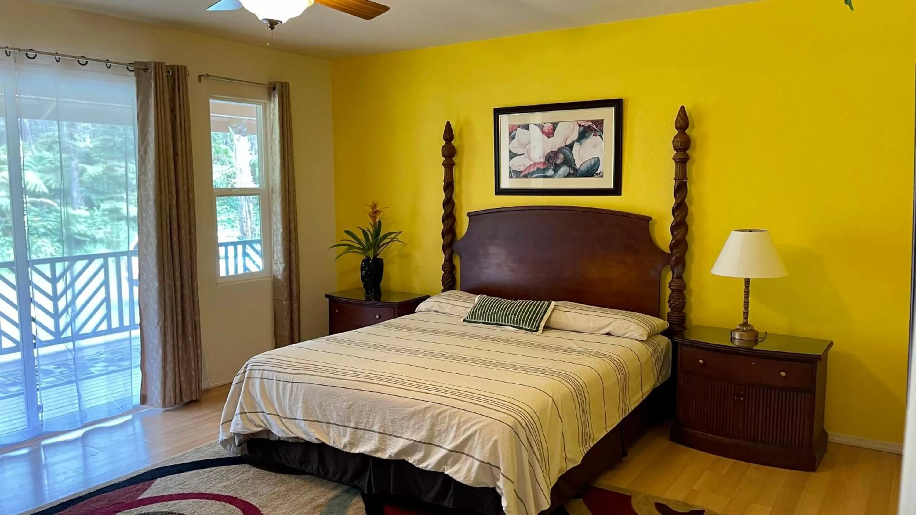 Bed in Volcano Forest Inn