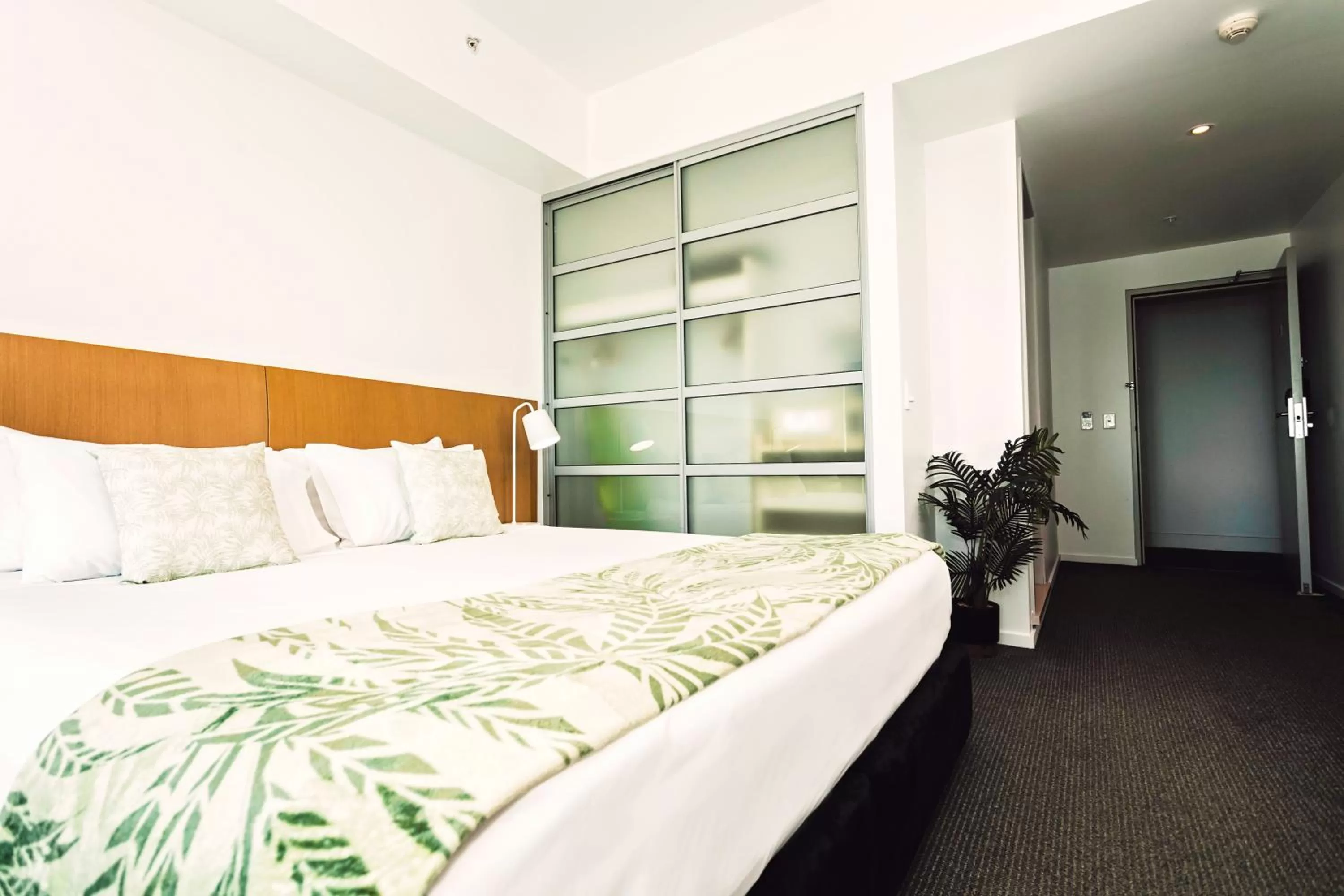 Bed in Darwin Harbour Suites