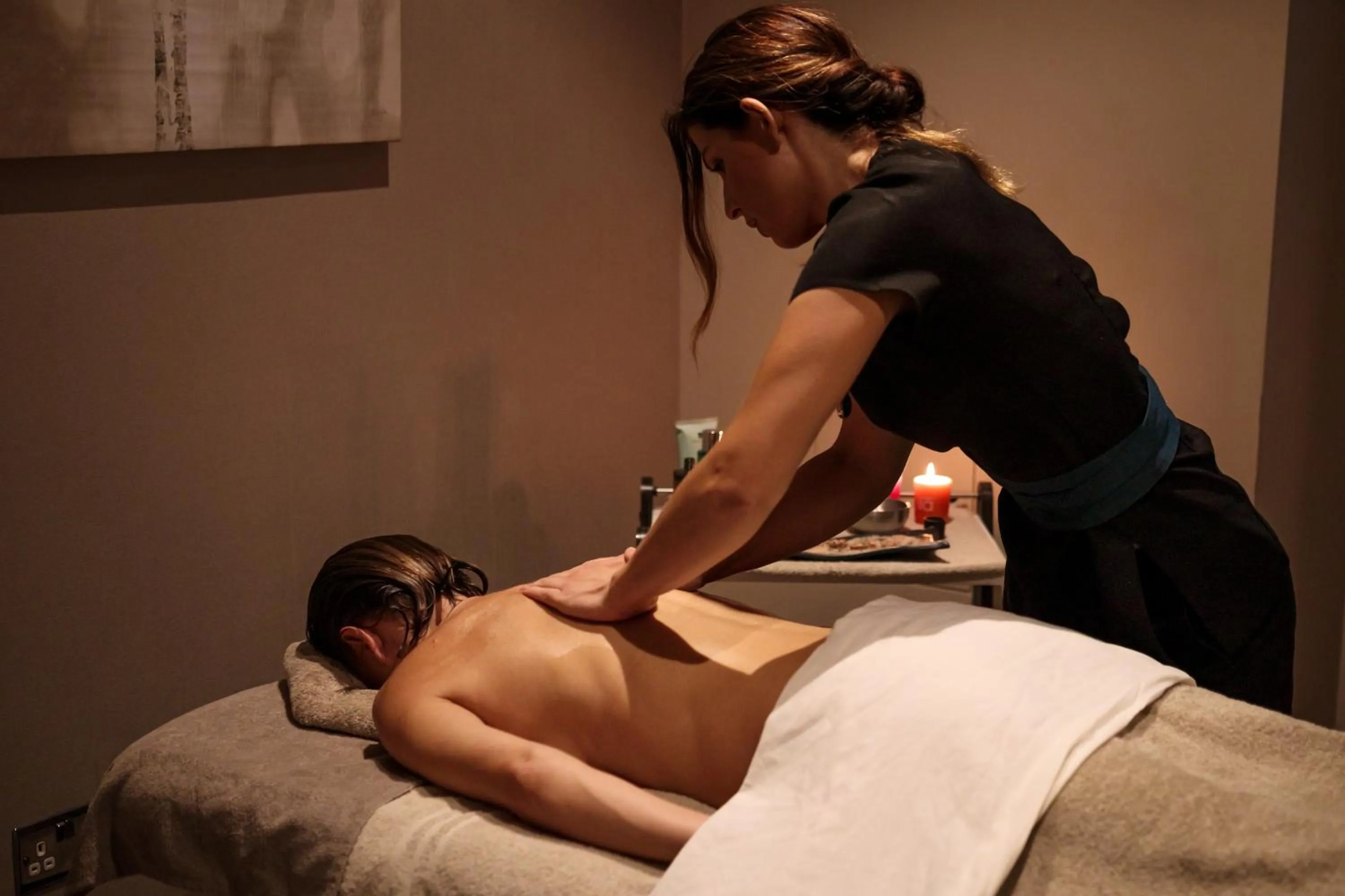 Massage in Rowhill Grange Hotel & Utopia Spa