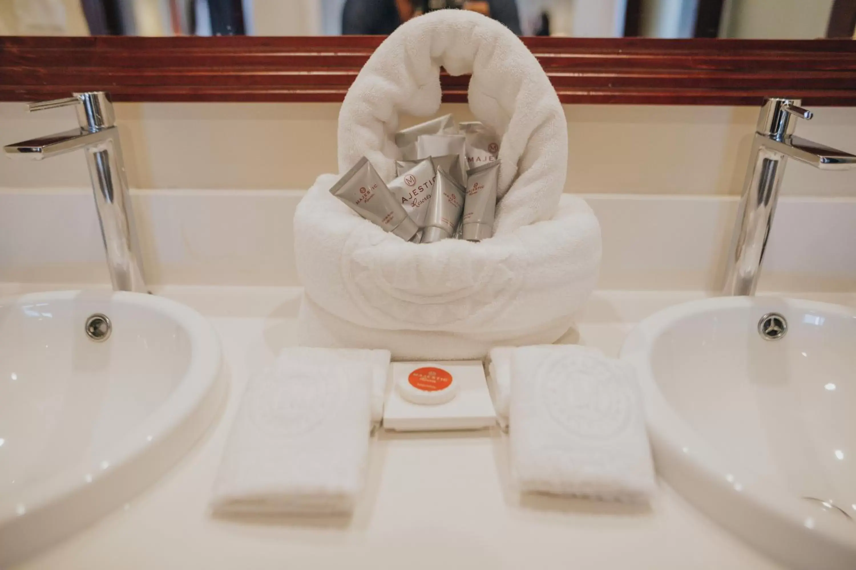 Colonial Jr. Suite Ocean Front – Free WiFi - single occupancy in Majestic Colonial Punta Cana - All Inclusive Colonial Jr. Suite Ocean Front – Free WiFi - single occupancy in Majestic Colonial Punta Cana - All Inclusive