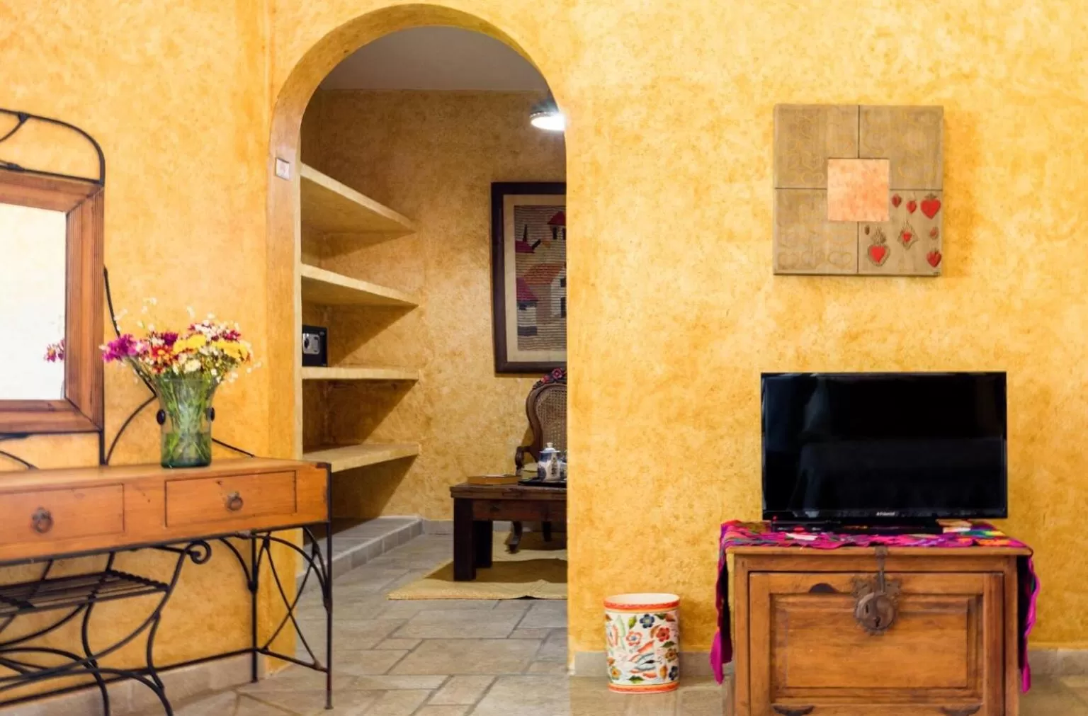 TV and multimedia in Hacienda Boutique B&B and Spa Solo Adultos