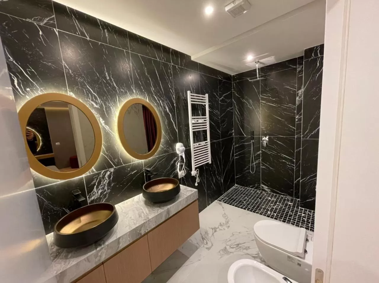 Bathroom in Hotel Colis