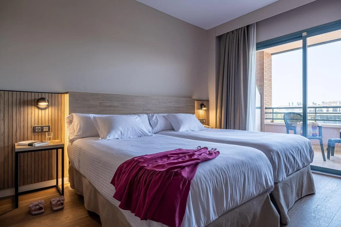 Bed in Hotel California Palace