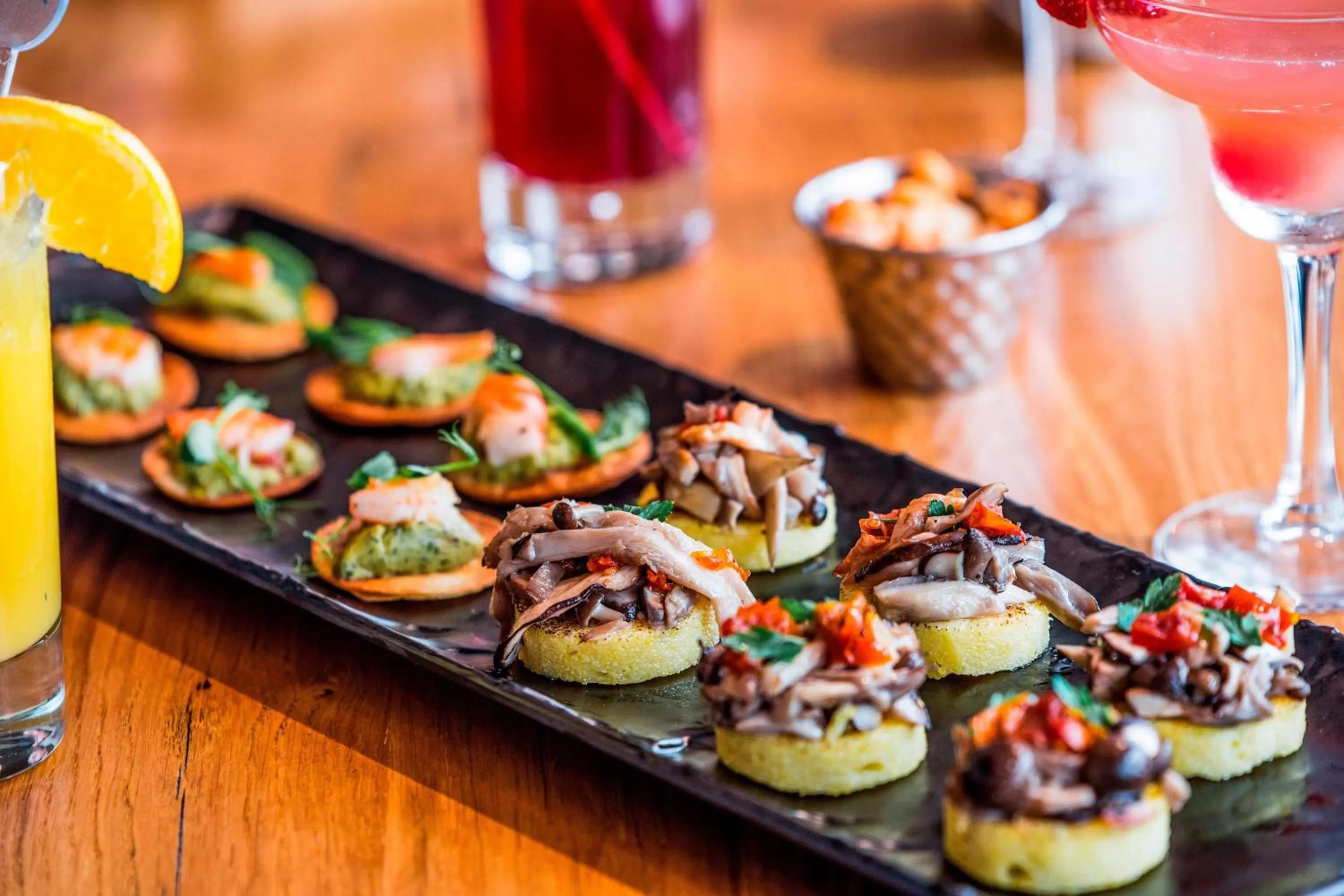 Lounge or bar in Aloft London Excel