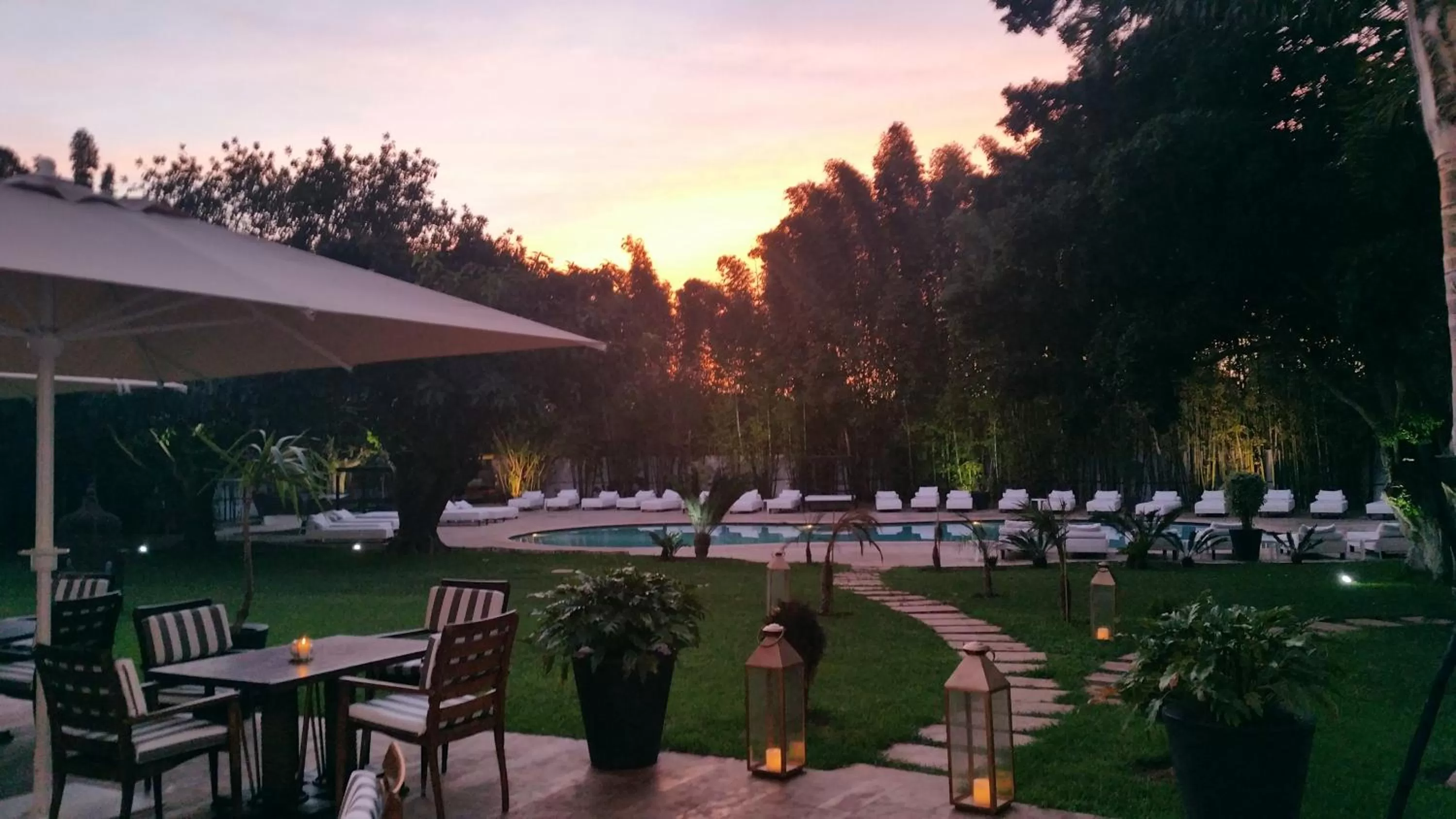 Swimming pool in Le Sphinx Boutique Hôtel