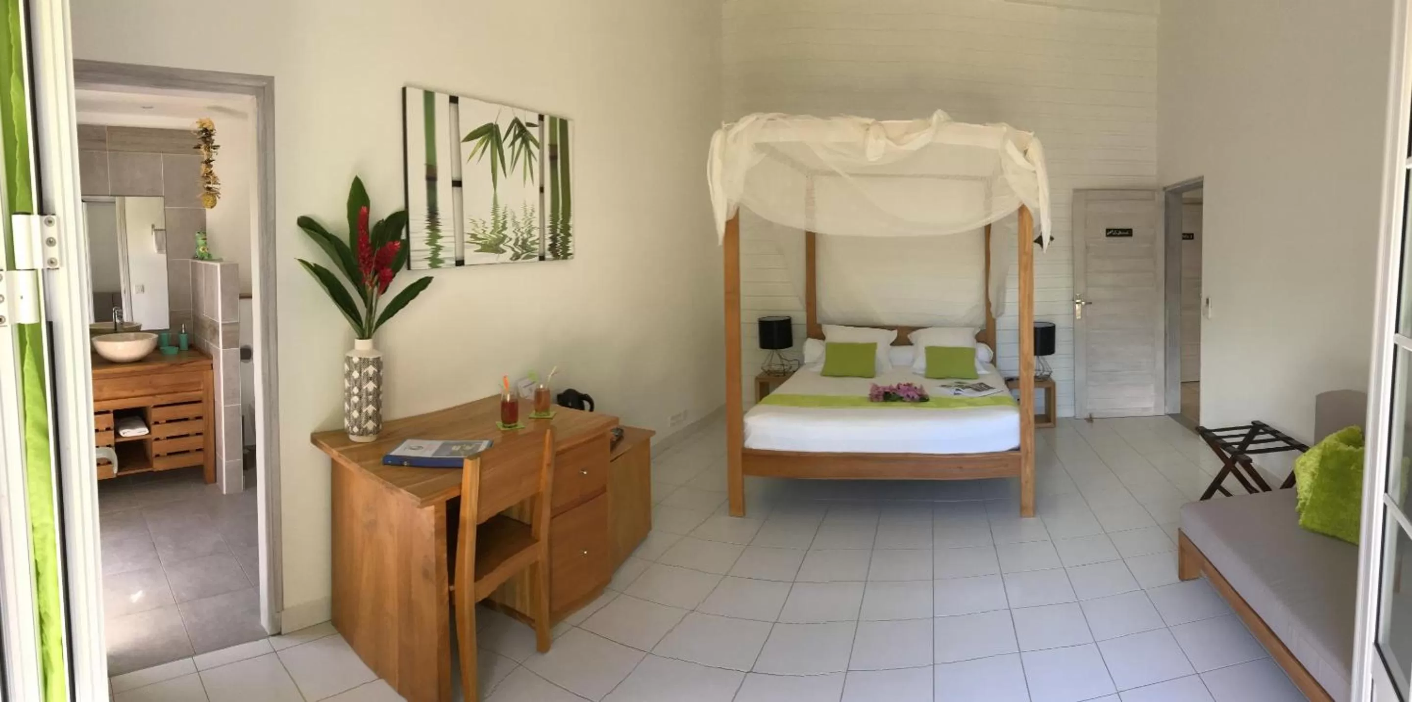 Bedroom in Chambres d'hôtes et villas chez Flo