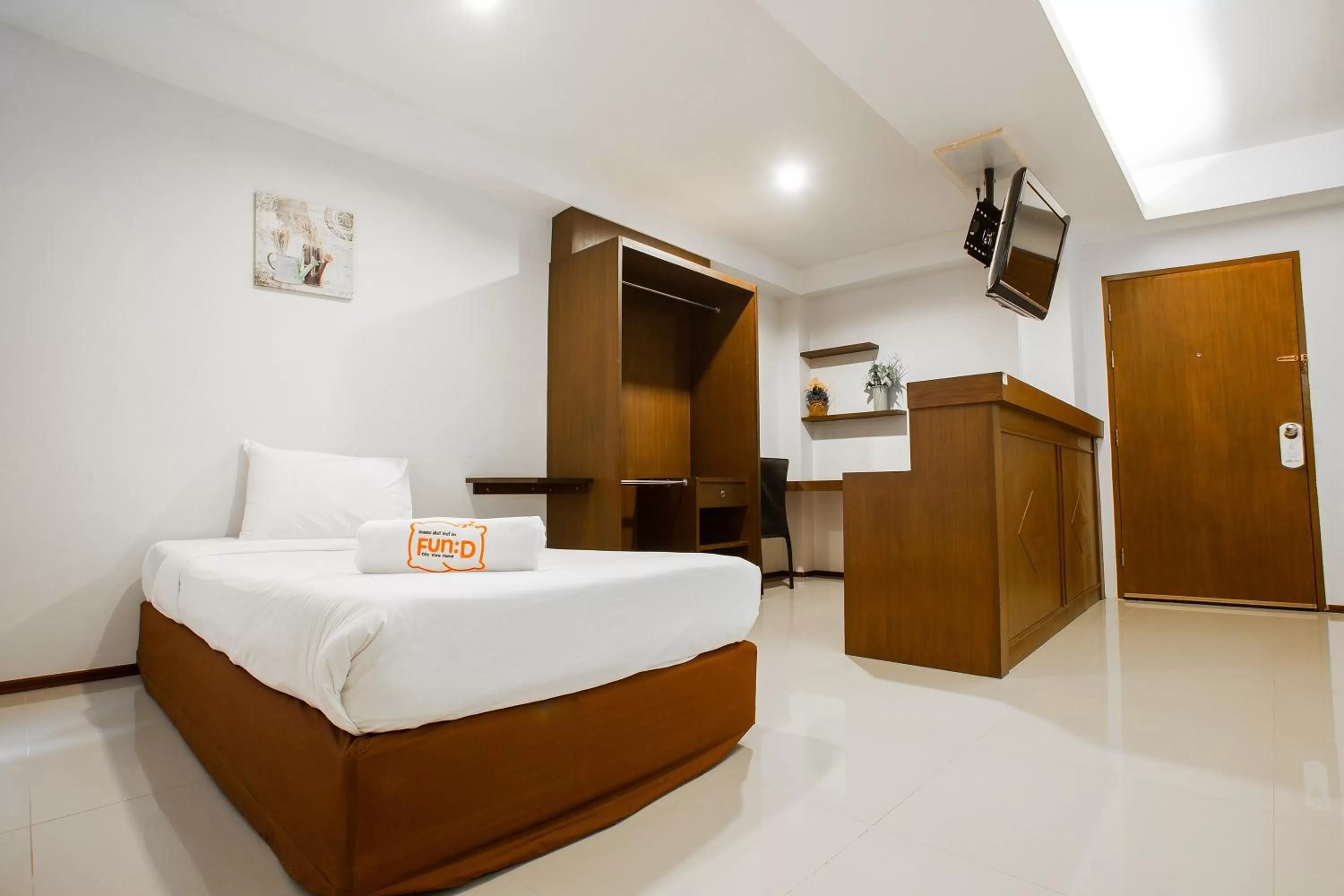 Bedroom, Bed in Fun-D City View SHA Plus