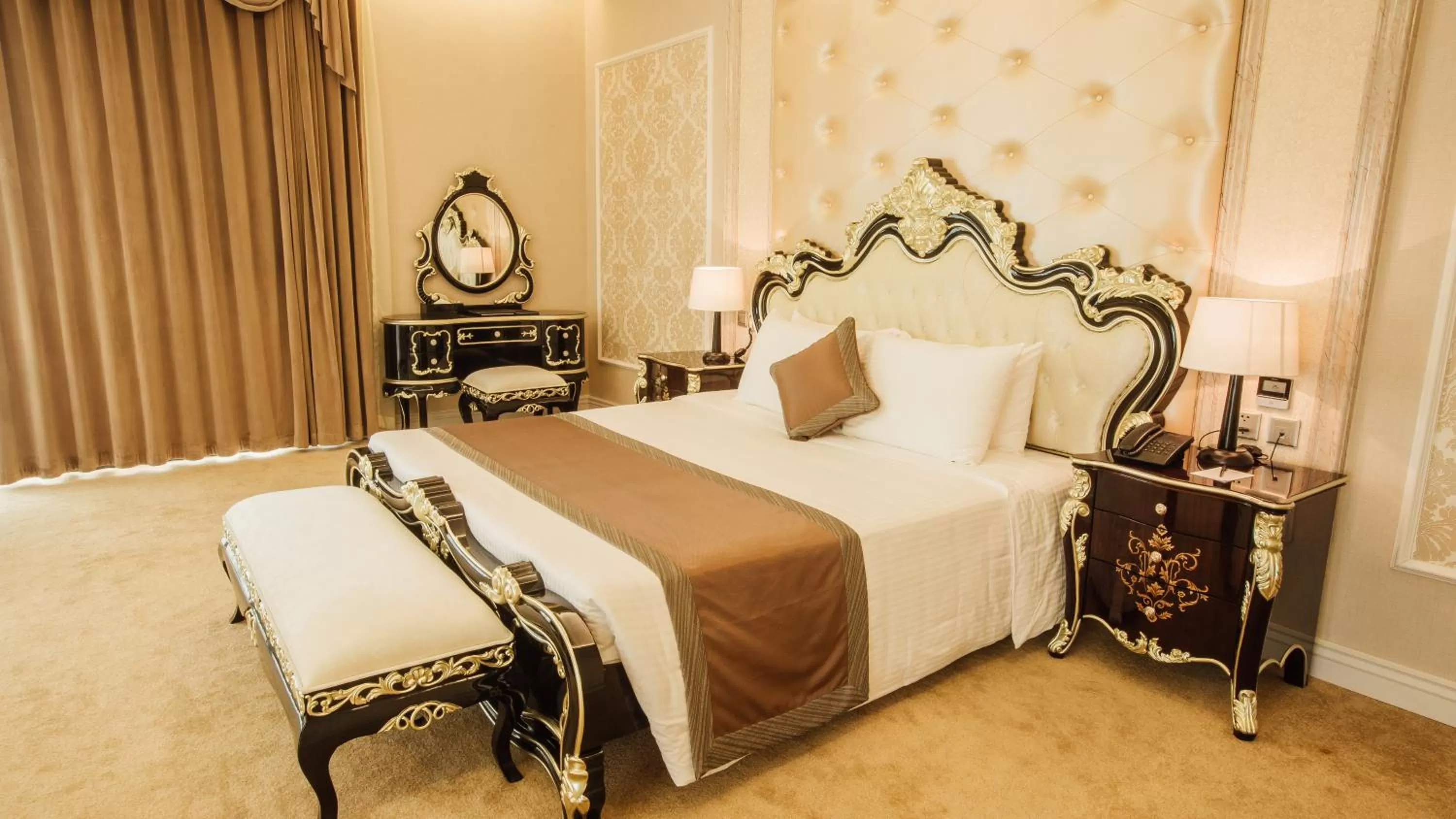 Bed in Muong Thanh Luxury Phu Tho