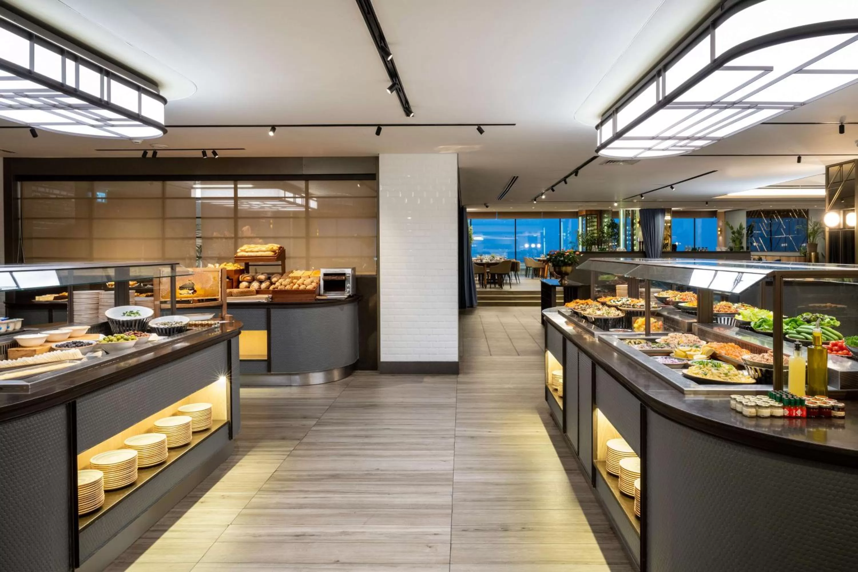 Restaurant/places to eat in Hilton Tel Aviv Hotel