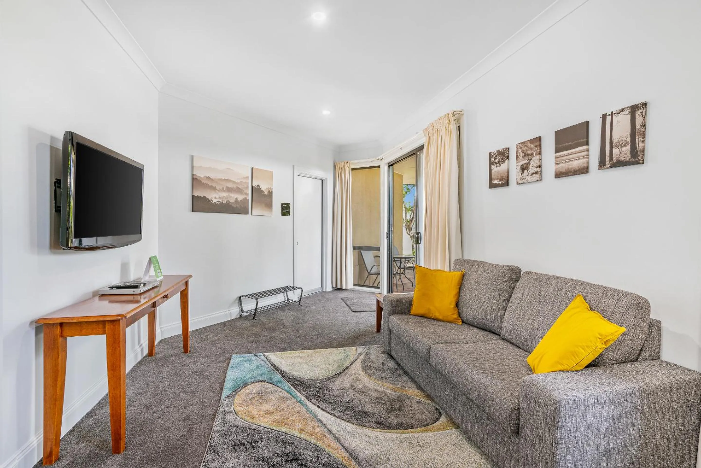 Property building in Leisure Inn Pokolbin Hill