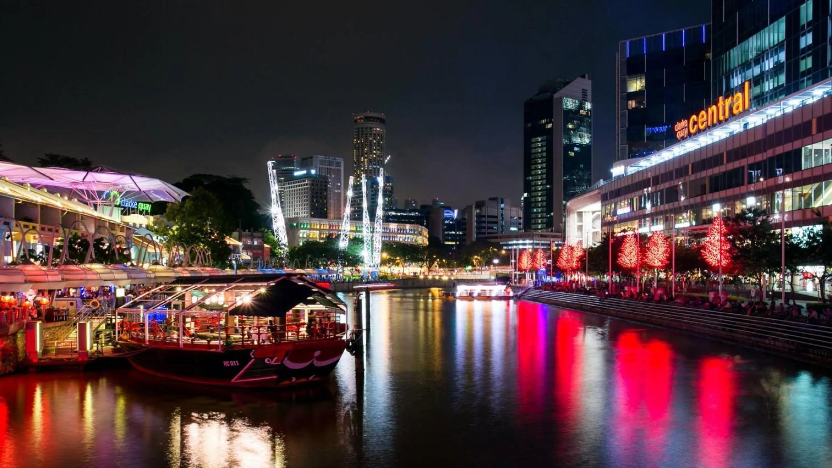 Nearby landmark in Hotel Clover 7