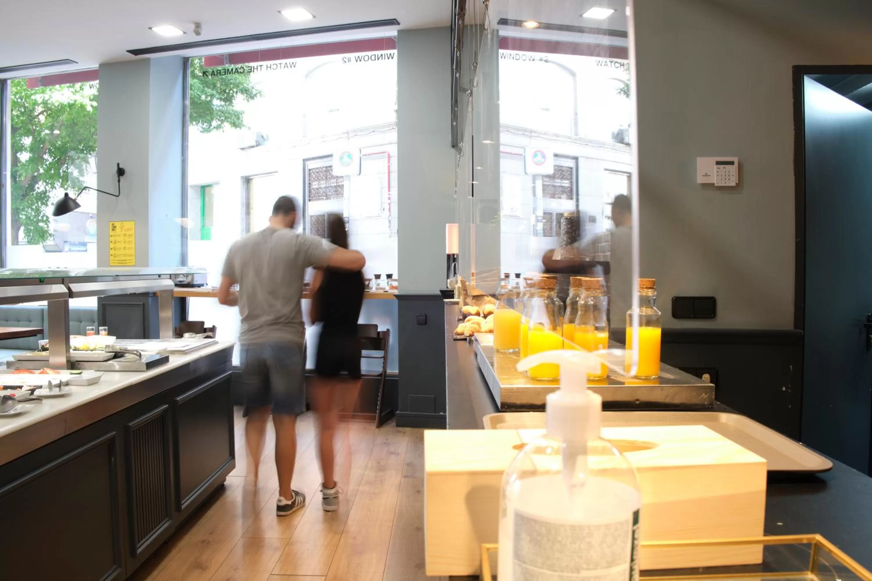 Breakfast in Petit Palace Triball