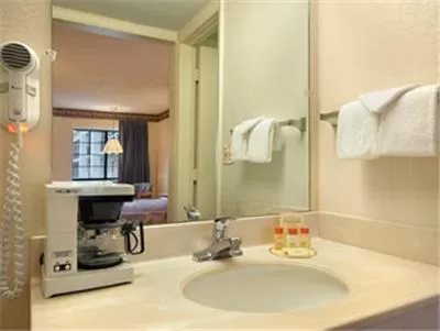 Bathroom in Days Inn & Suites by Wyndham Kokomo