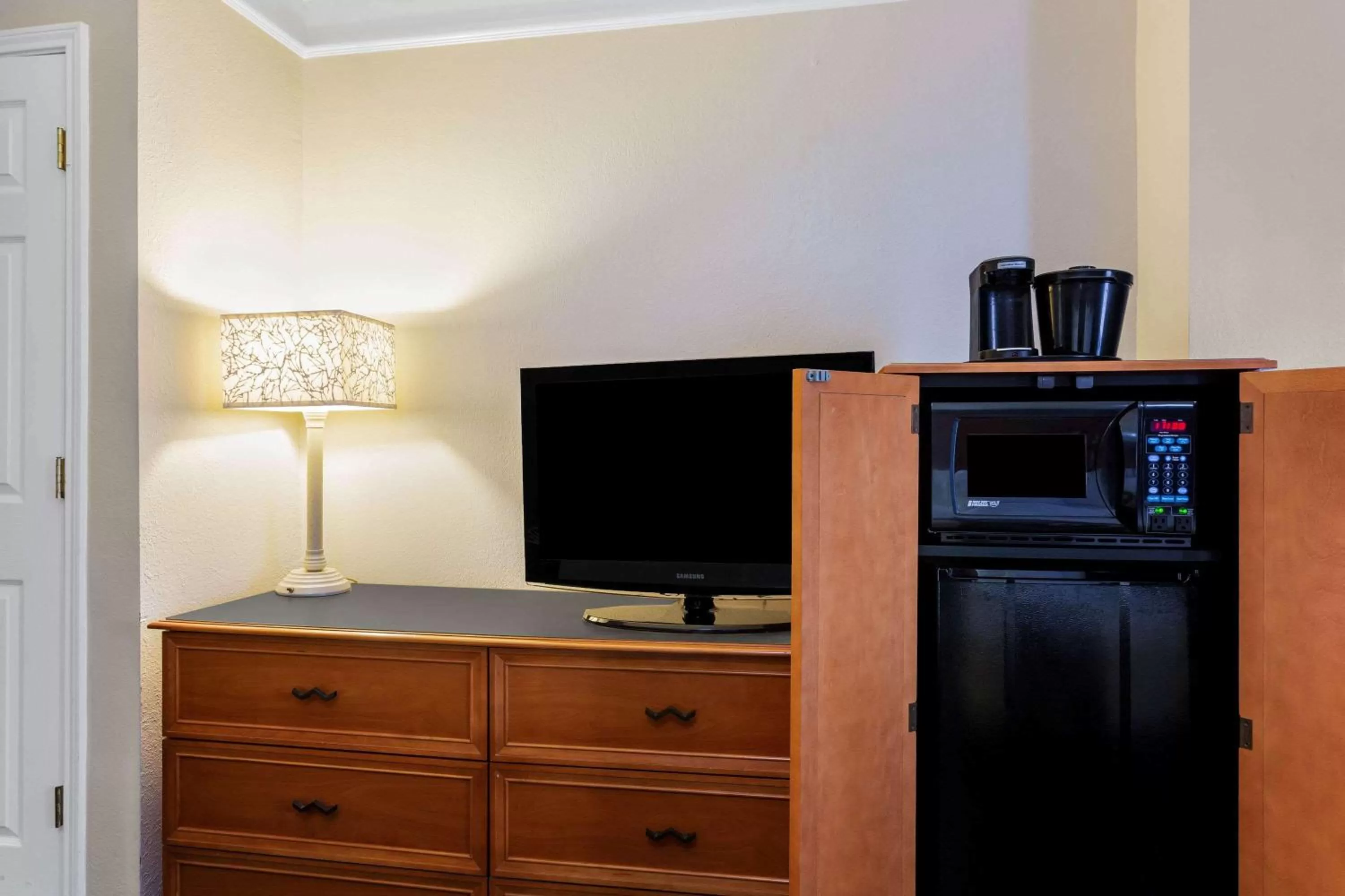 Photo of the whole room in La Quinta Inn by Wyndham Odessa