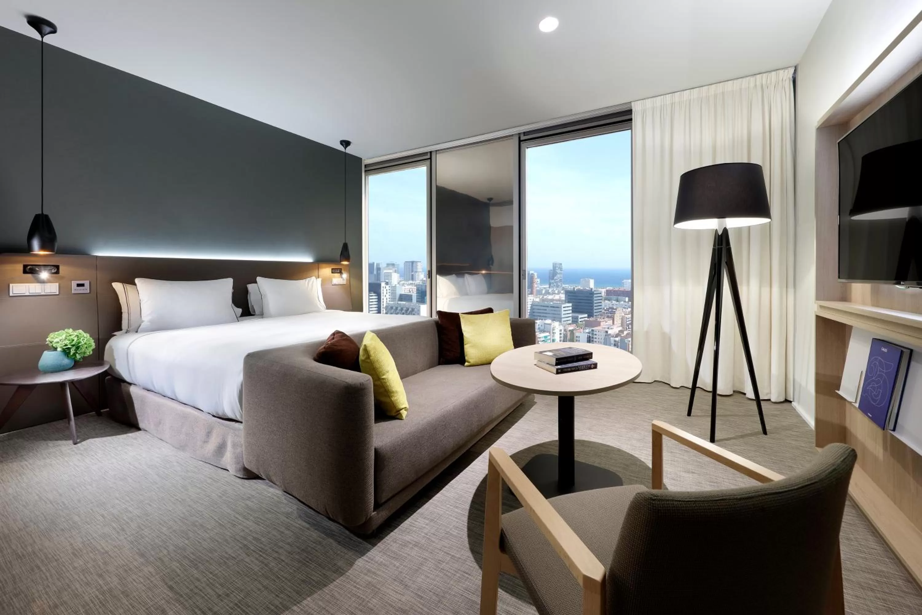 Bed in Melia Barcelona Sky 4* Sup