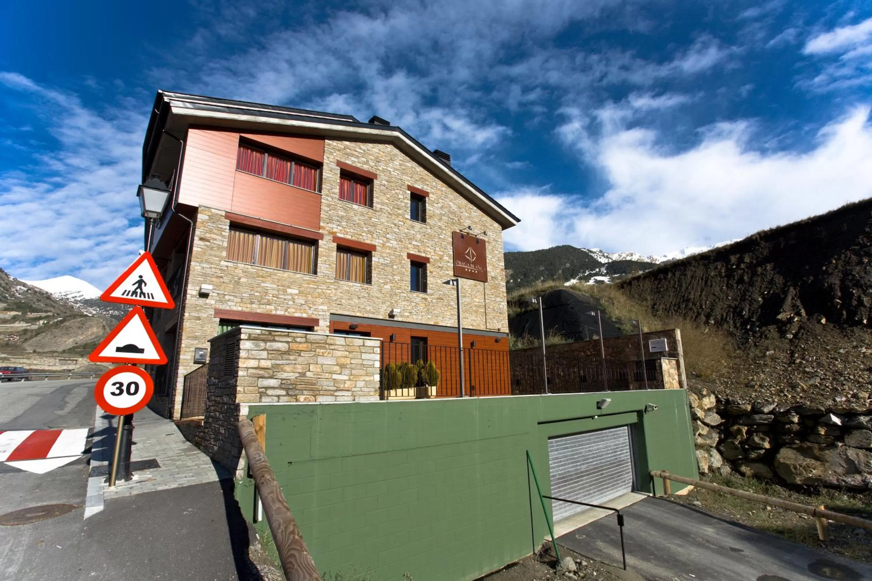 Facade/entrance in Obaga Blanca & Spa