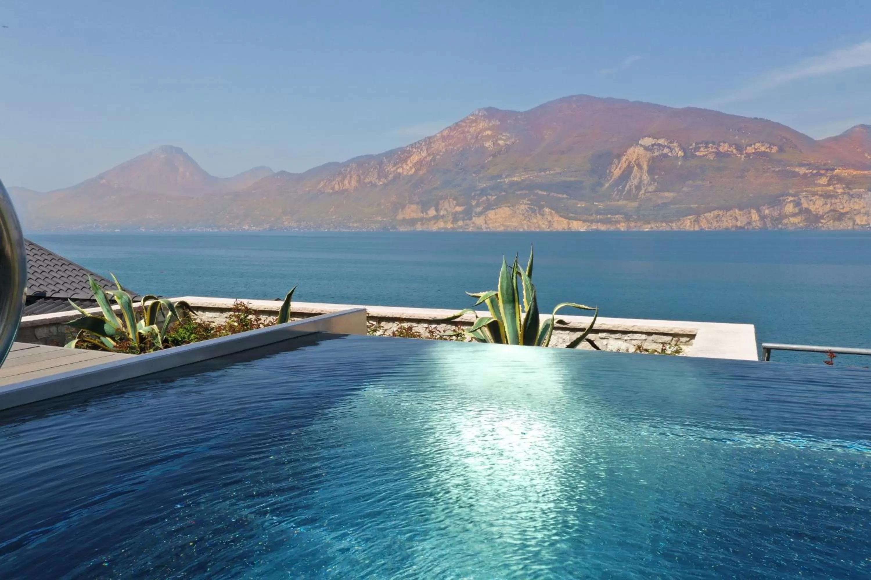 Swimming pool in Sunset Residence