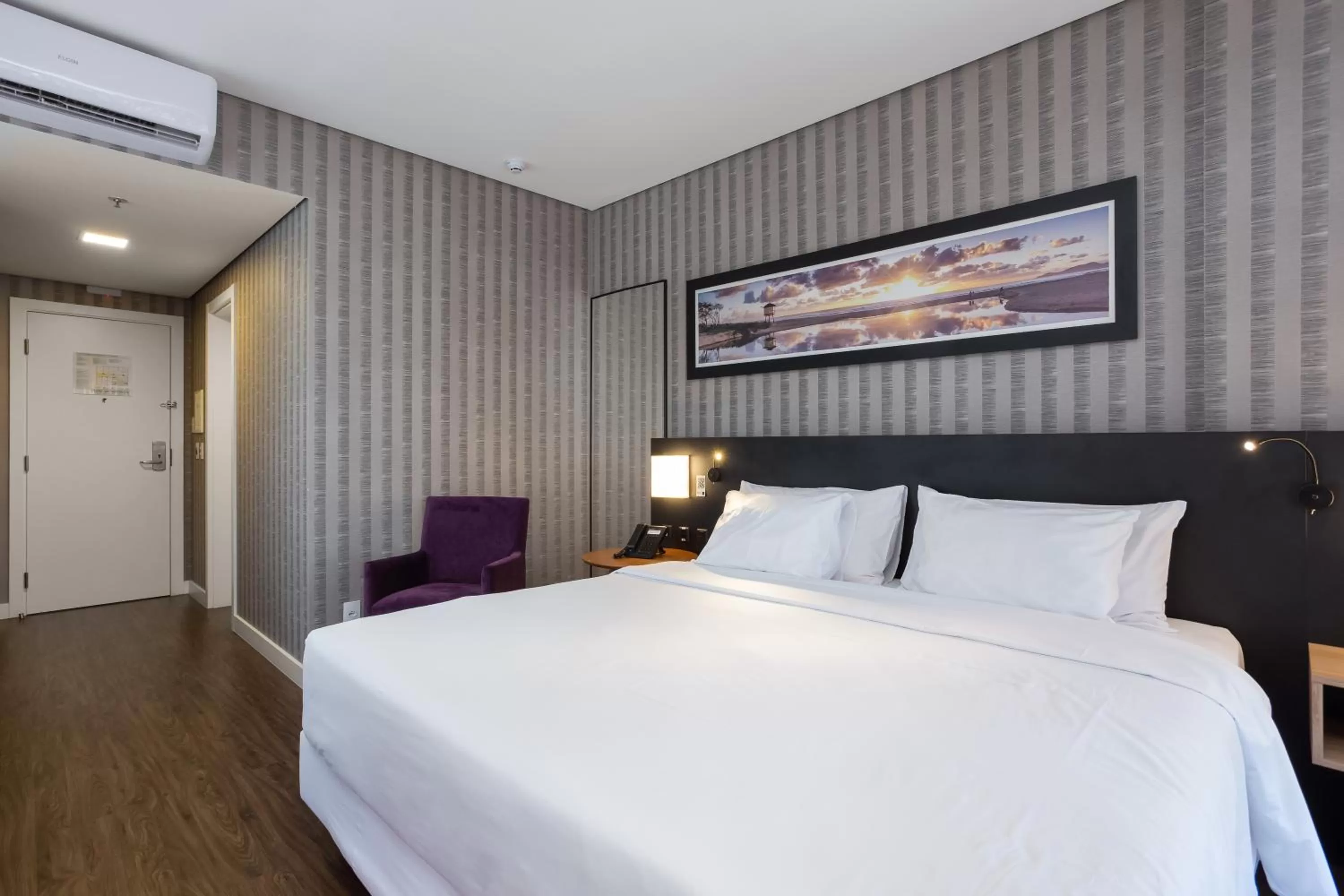 Bed in Hilton Garden Inn Praia Brava