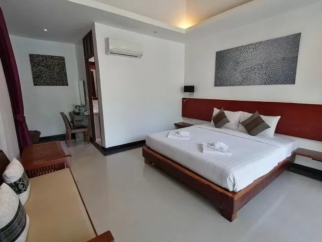 Photo of the whole room, Bed in Green View Village Resort