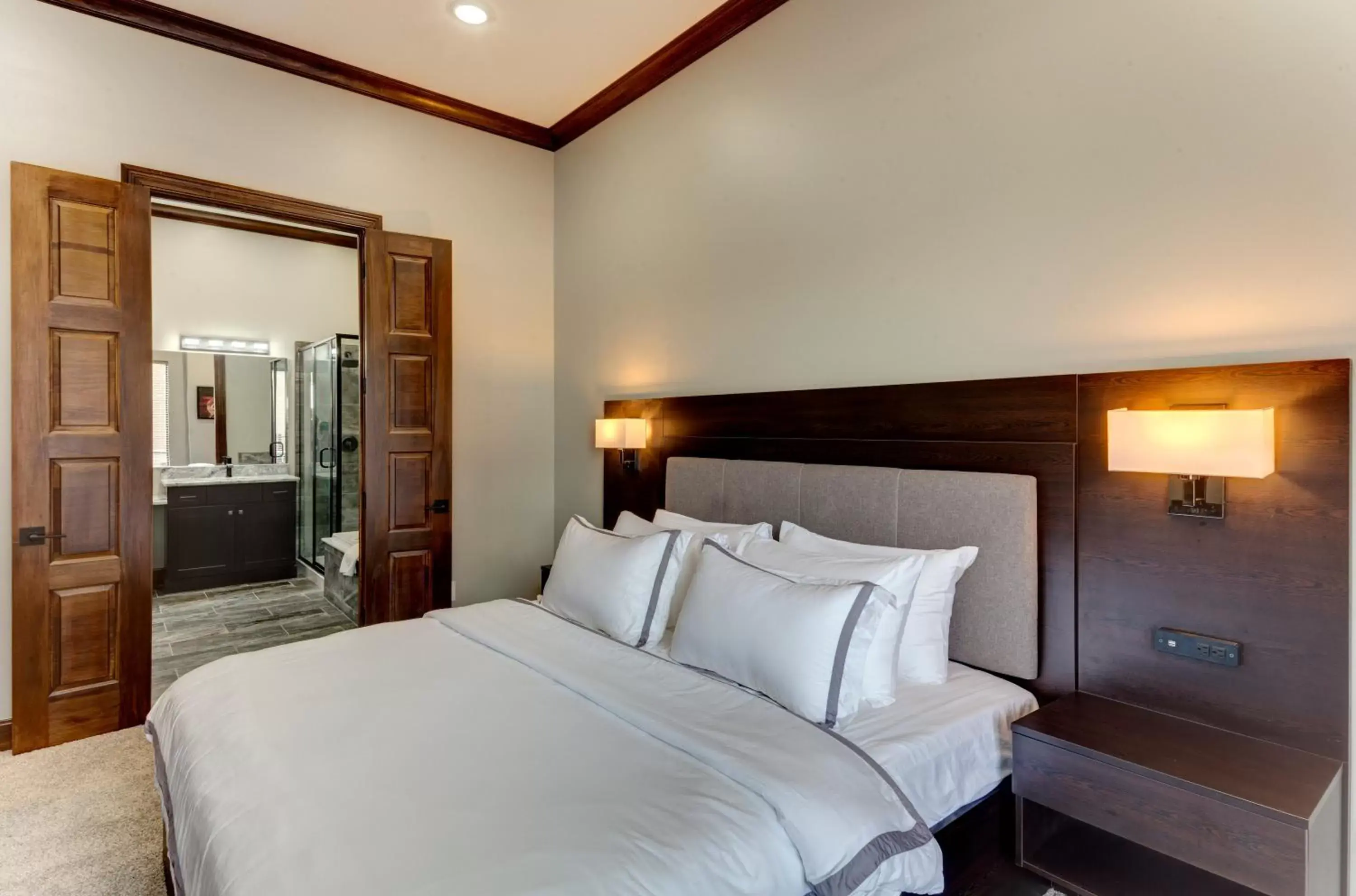 Townhouse Garden View Suite with Patio in The Resort at Lake of the Ozarks Townhouse Garden View Suite with Patio in The Resort at Lake of the Ozarks