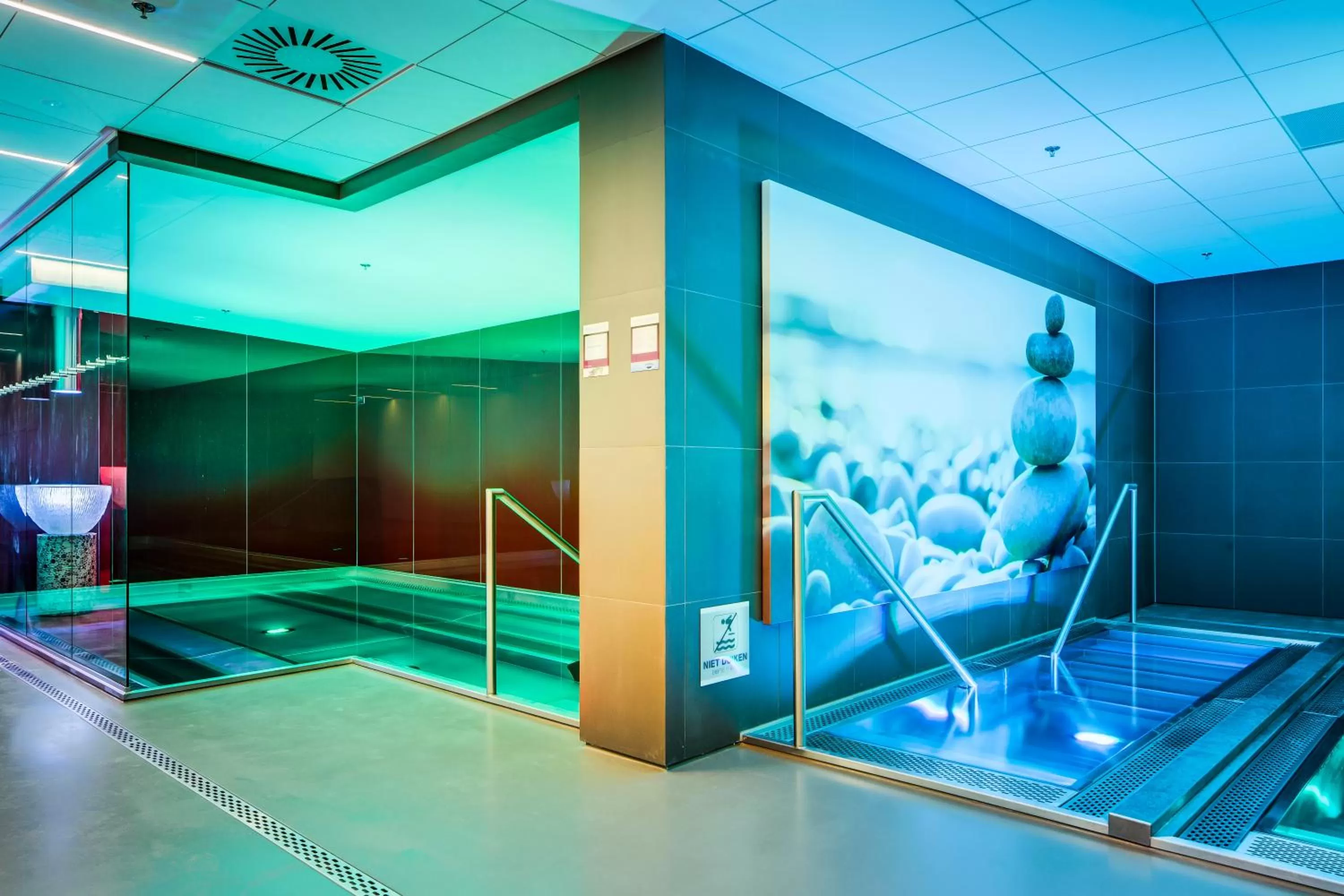 Swimming pool in Fletcher Wellness-Hotel Sittard