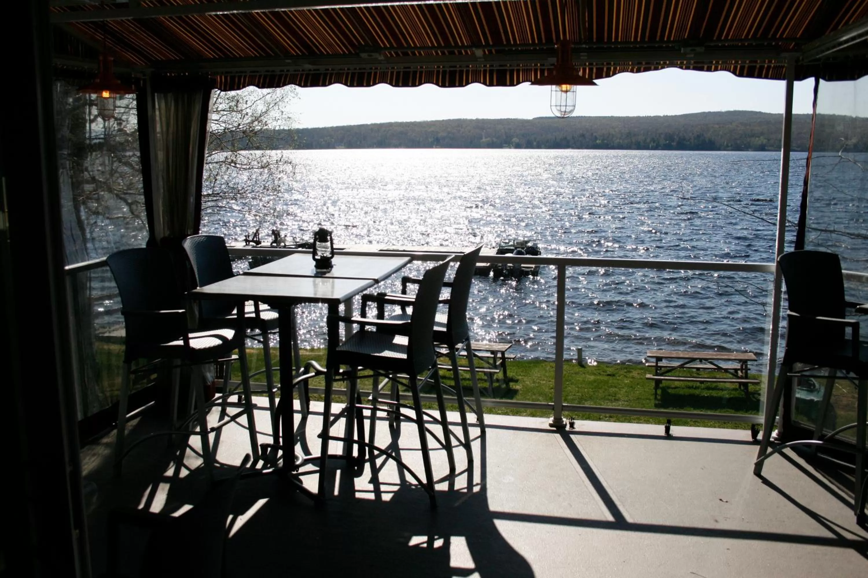 Auberge et Chalets sur le Lac