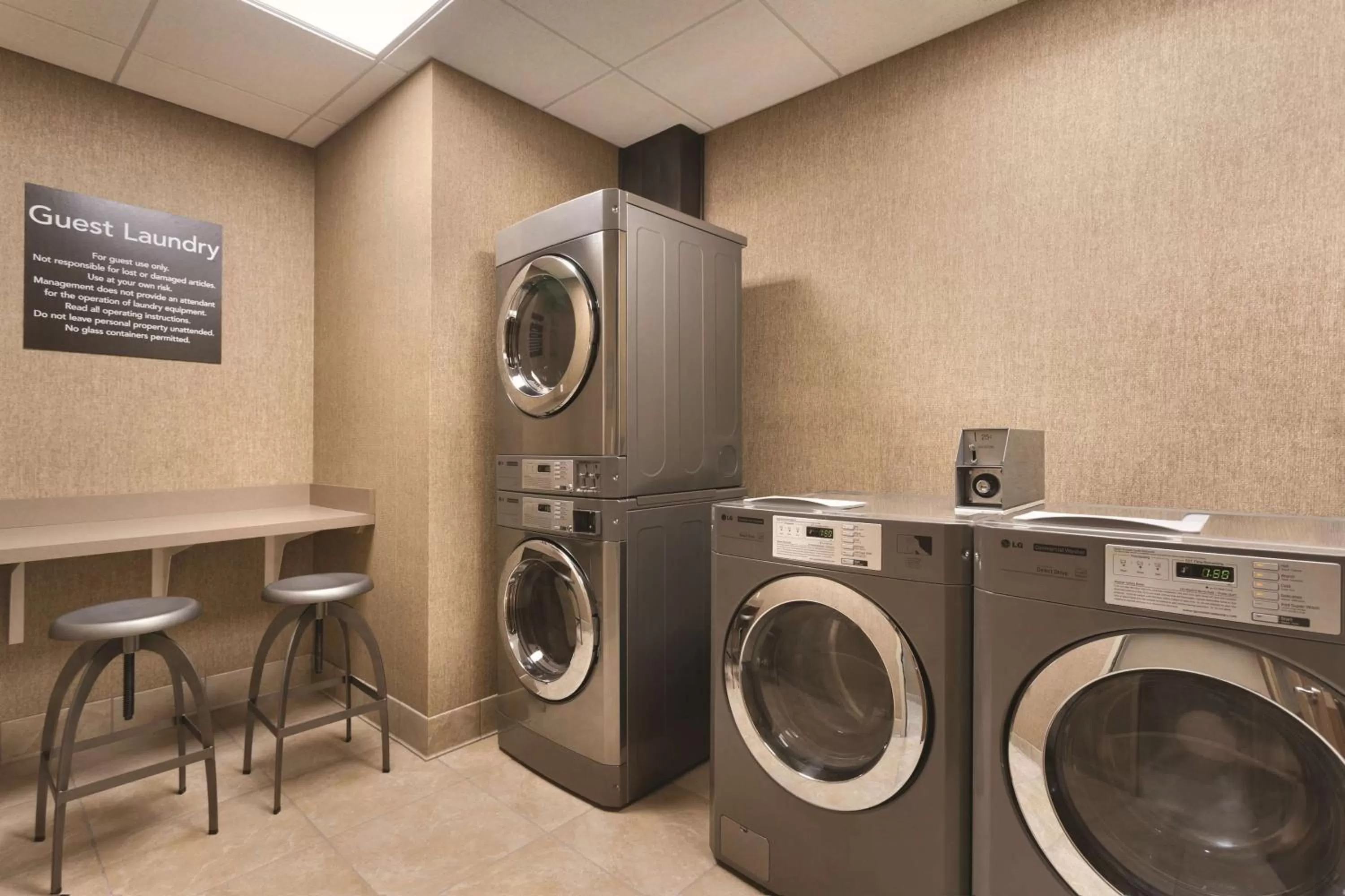 Property building in Homewood Suites by Hilton West Des Moines/SW Mall Area