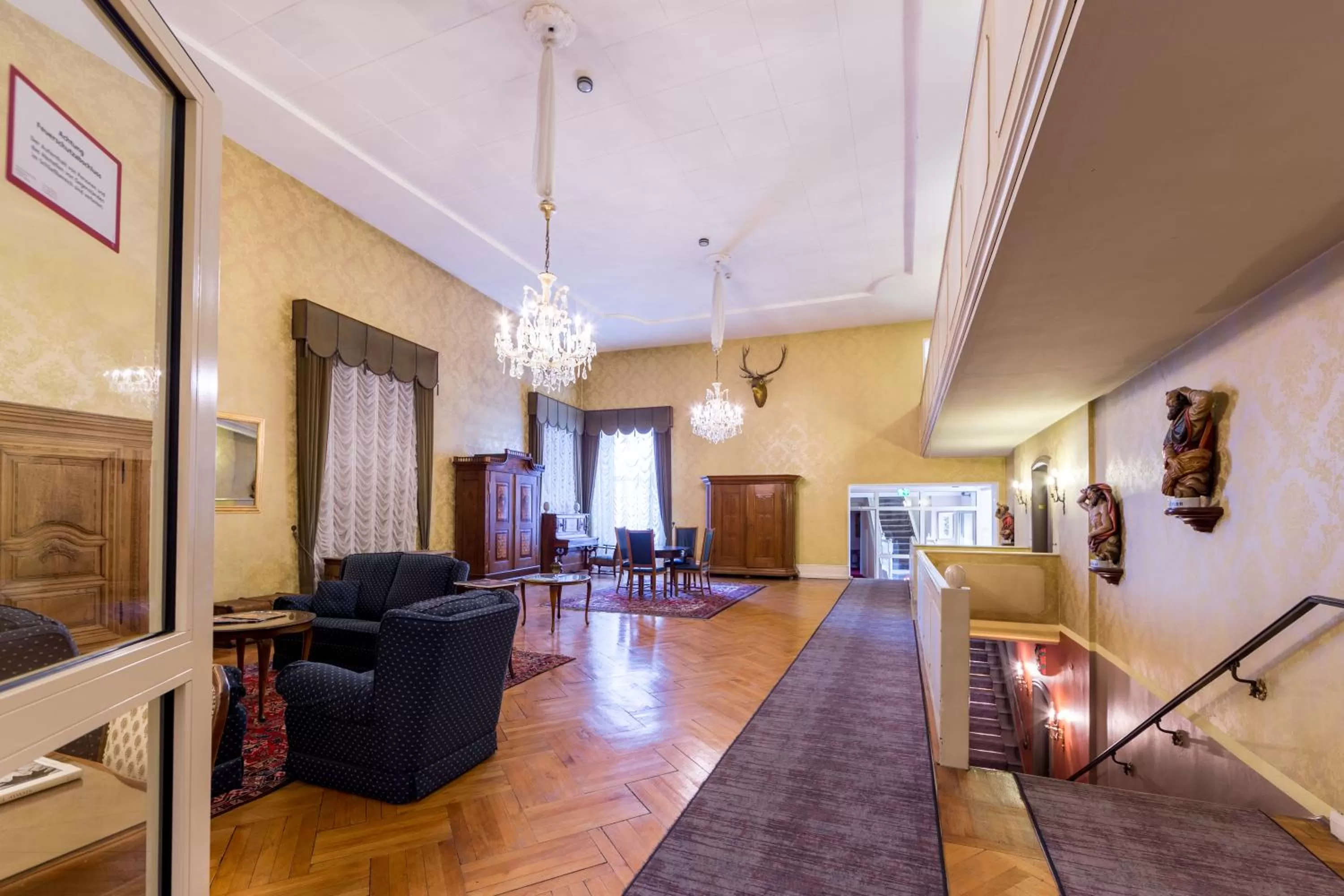 Lobby or reception in Historik Hotel Goldener Hirsch Rothenburg