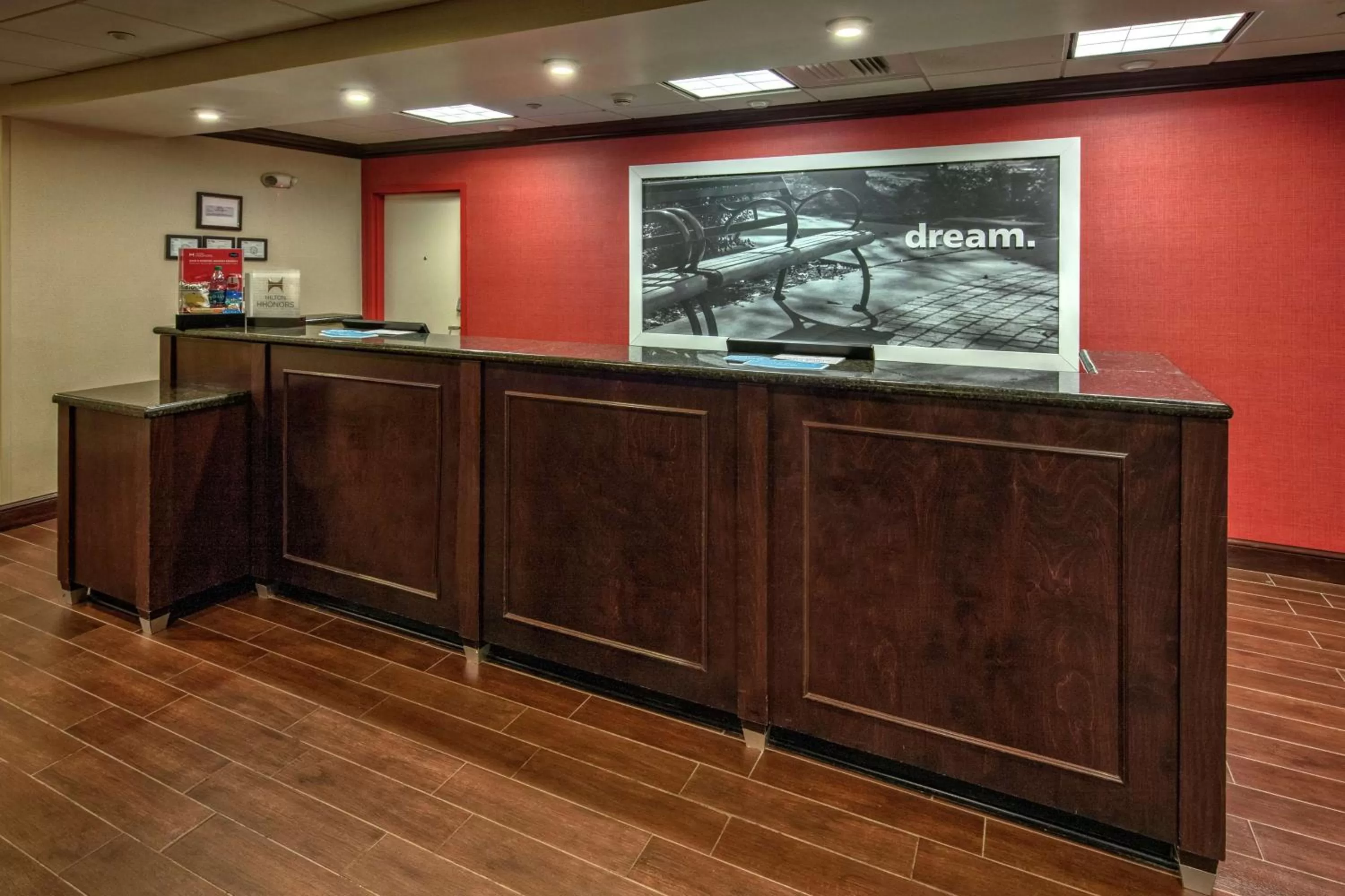 Lobby or reception in Hampton Inn Cambridge