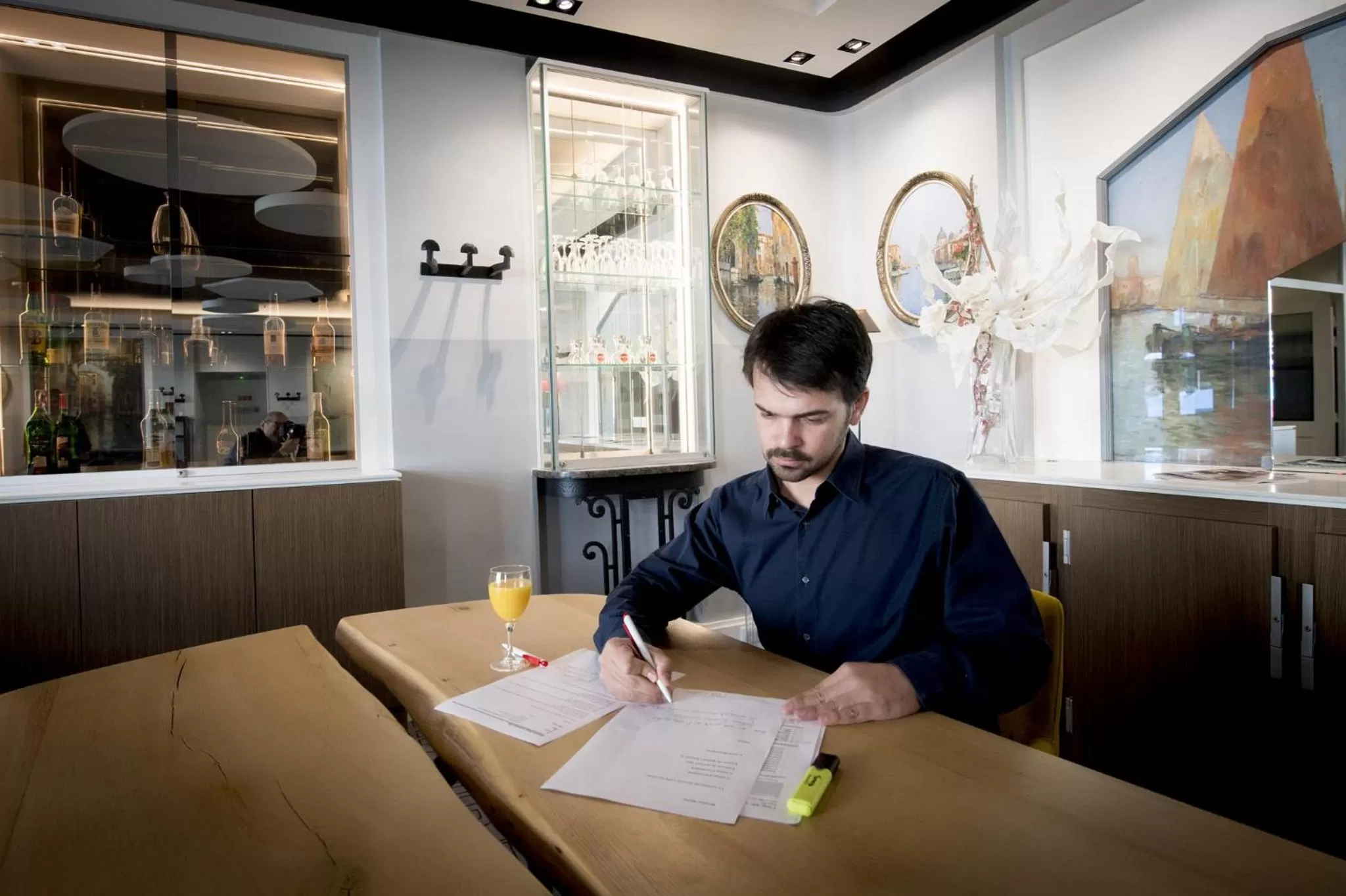 Lounge or bar in Hôtel Mercure Rodez Cathédrale