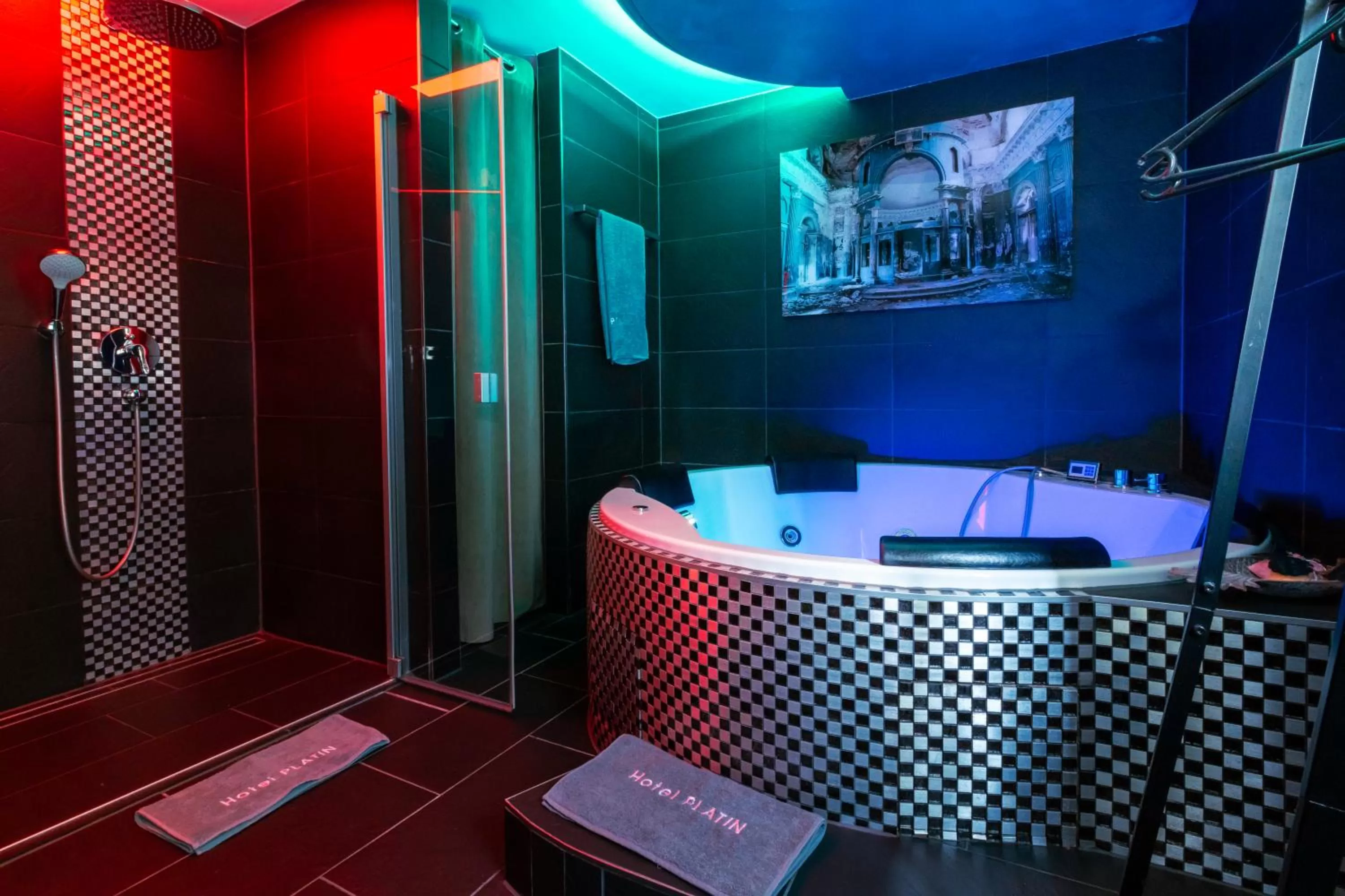 Hot Tub in Hotel Platin