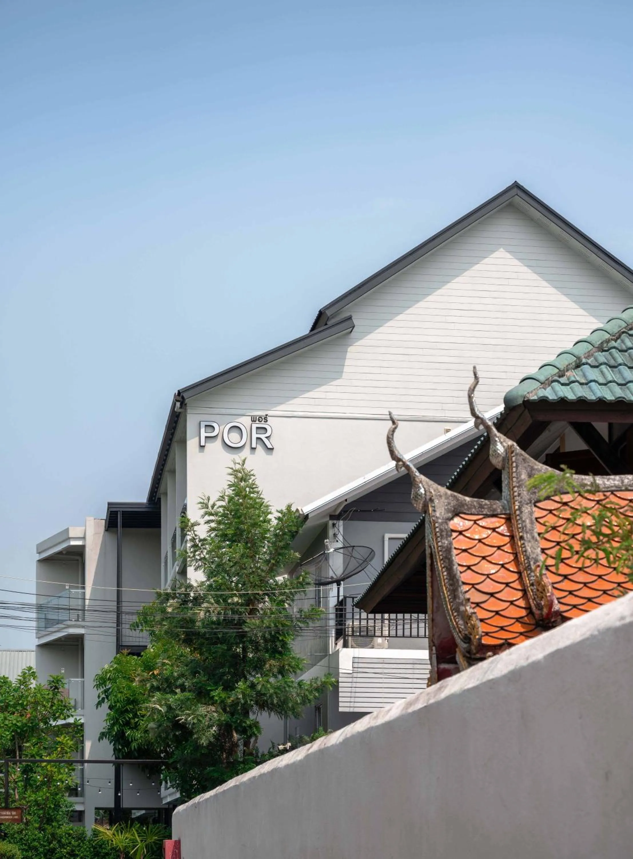 Property building in POR Thapae Gate