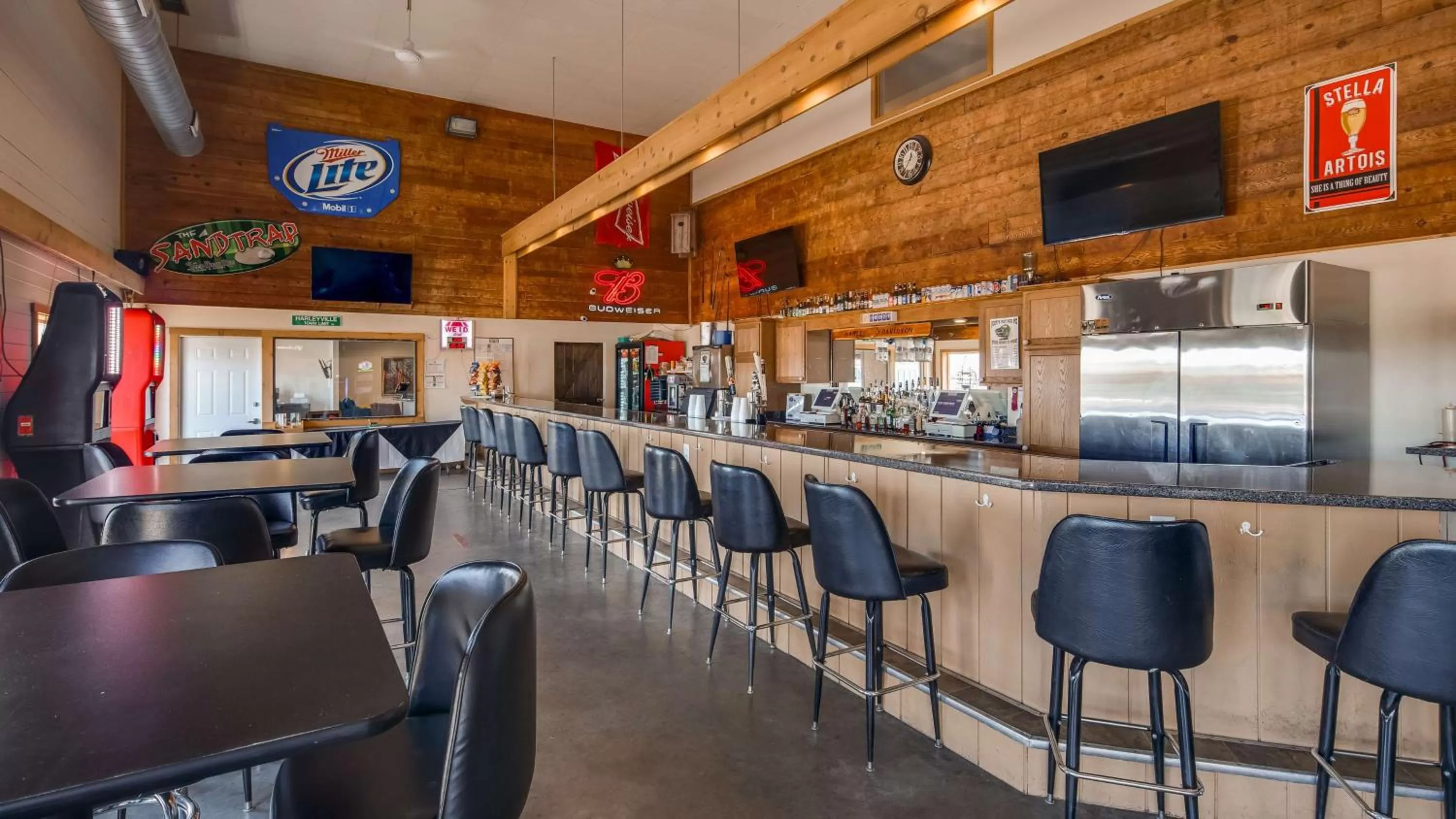 Restaurant/places to eat in SureStay Hotel by Best Western Thomson