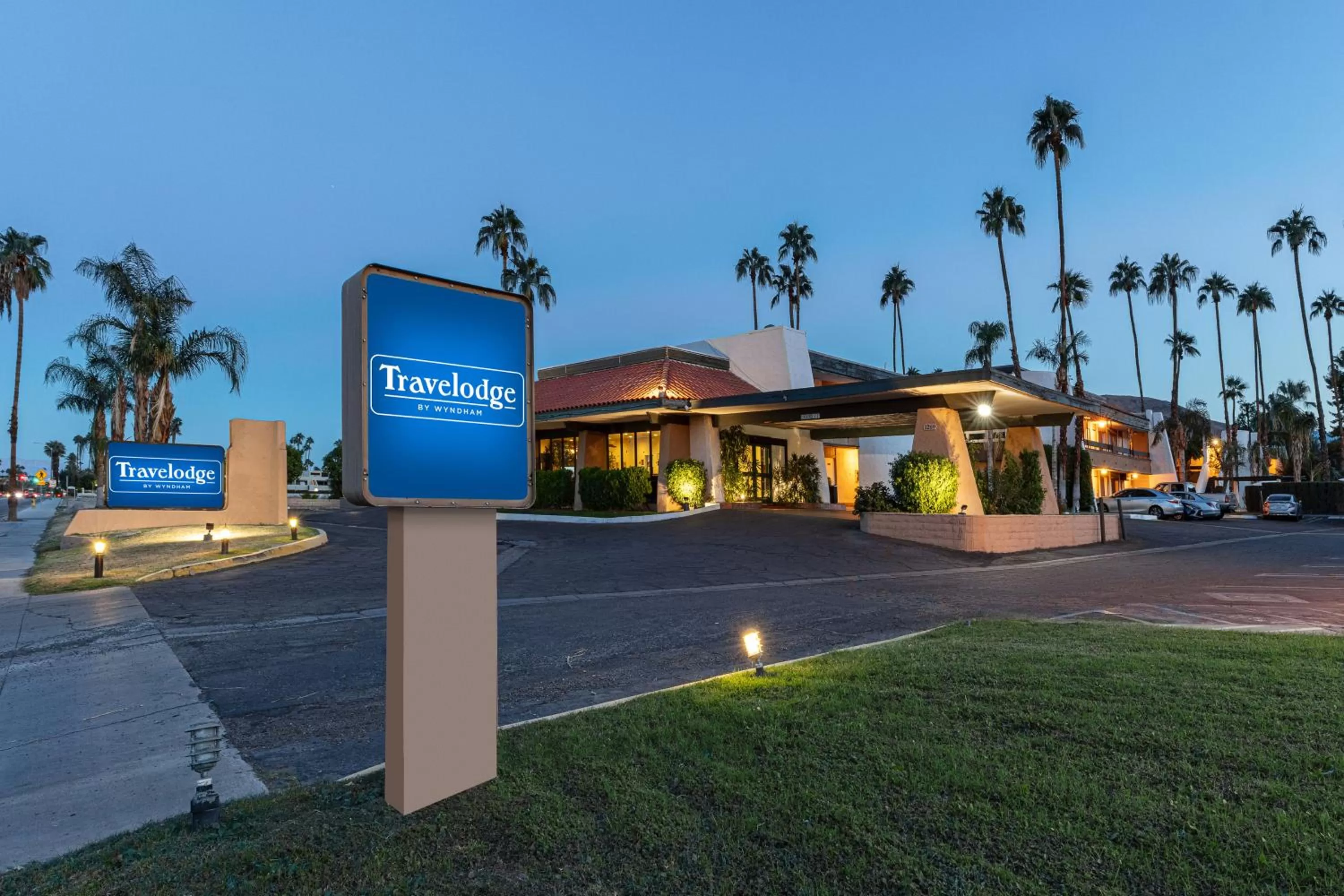 Street view in Travelodge by Wyndham Palm Springs