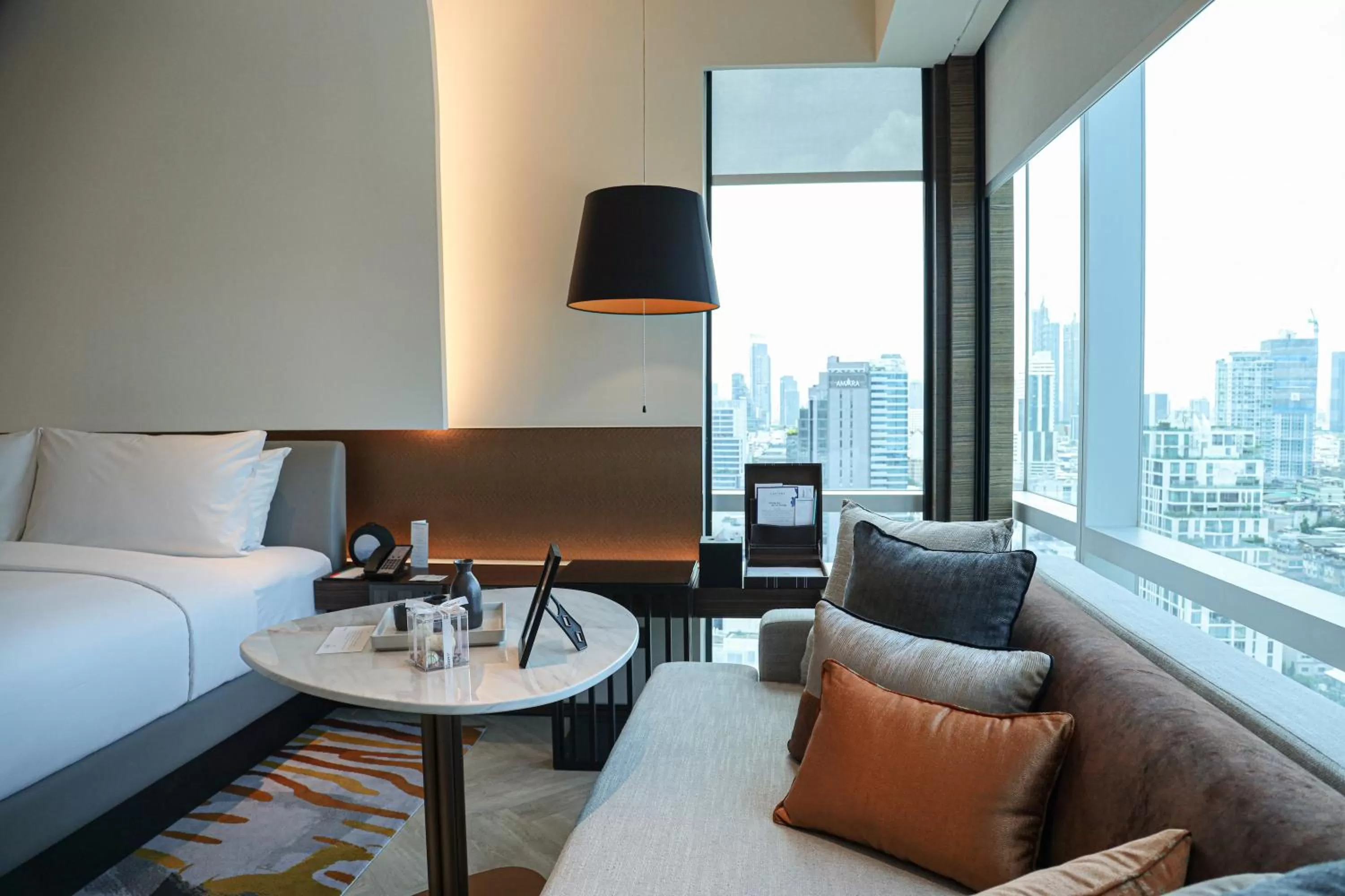 Bed in Le Meridien Bangkok