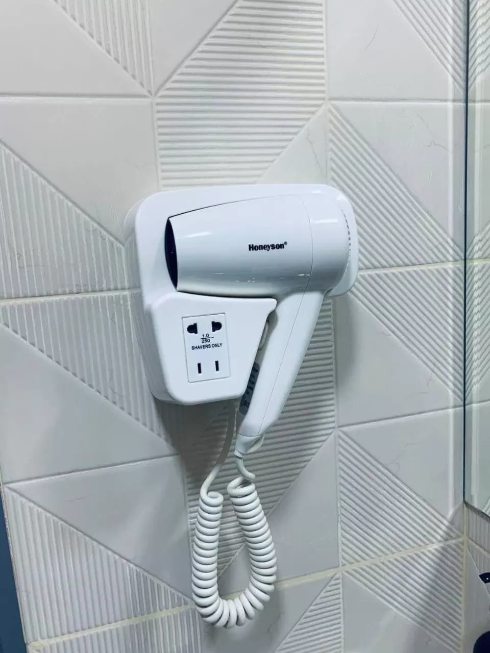 Shower in City Centre Hotel