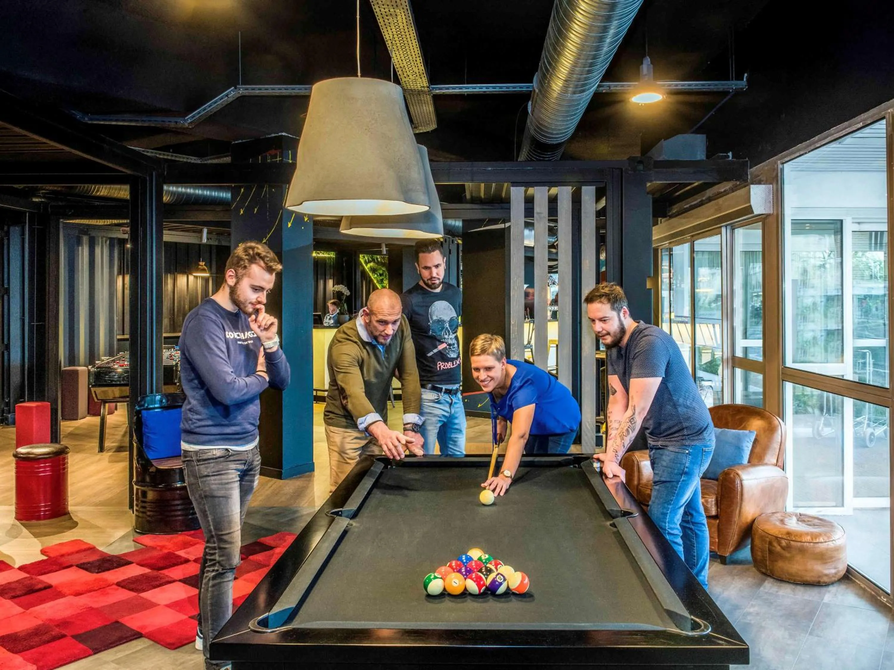 Restaurant/places to eat in Mercure Le Havre Centre Bassin Du Commerce