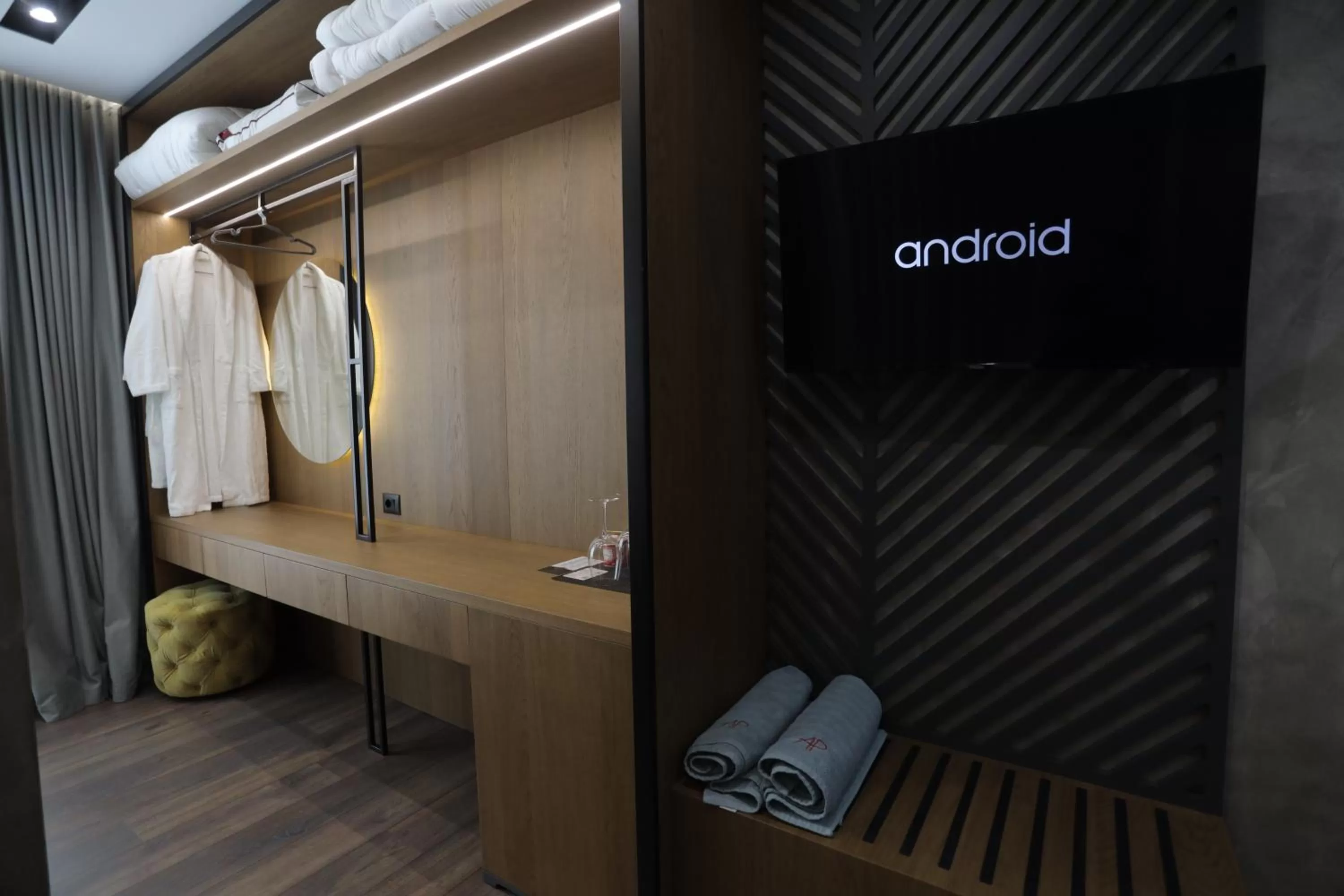 TV and multimedia in AP Hotel Boutique