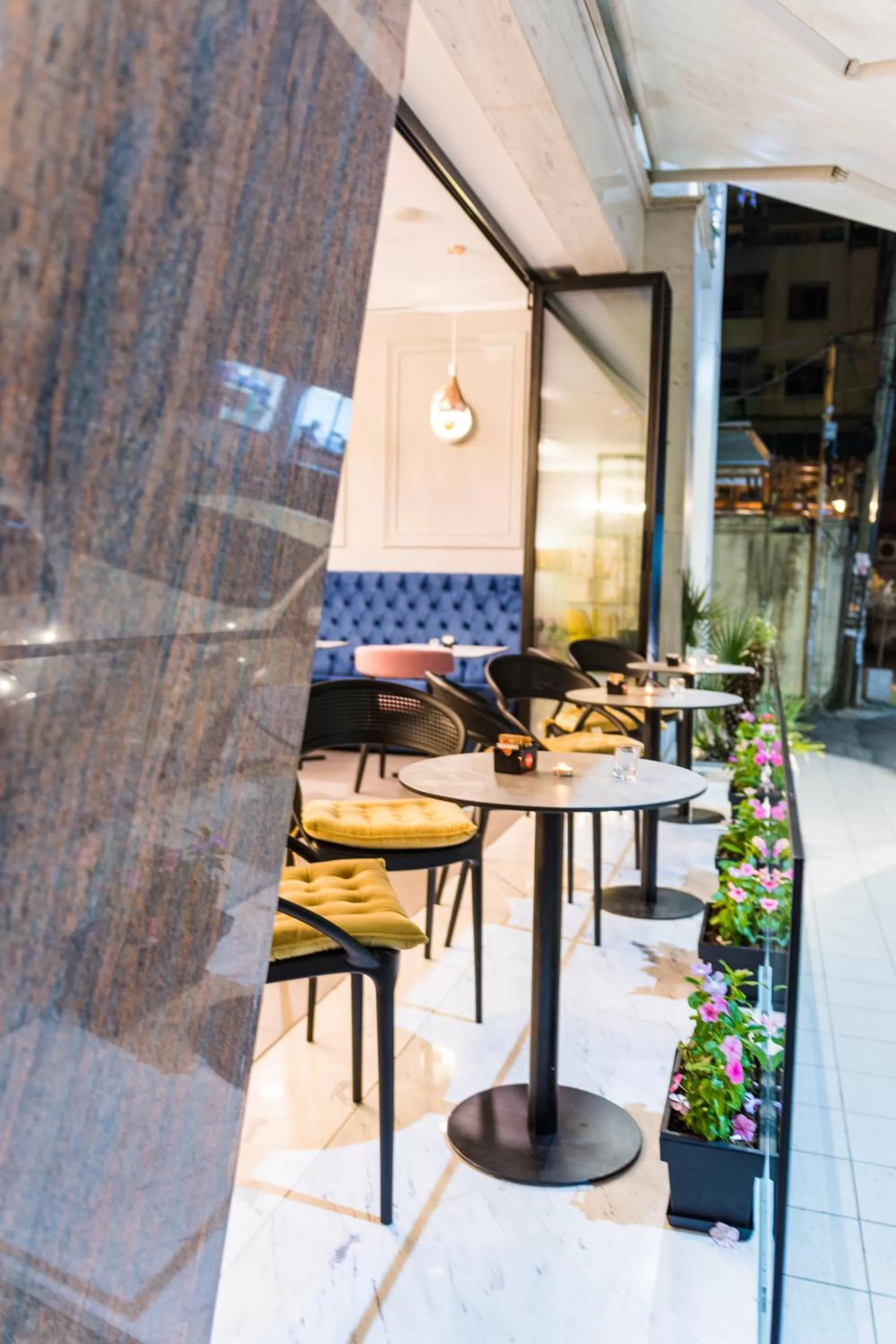 Lounge or bar in Golden City Hotel , Tirana