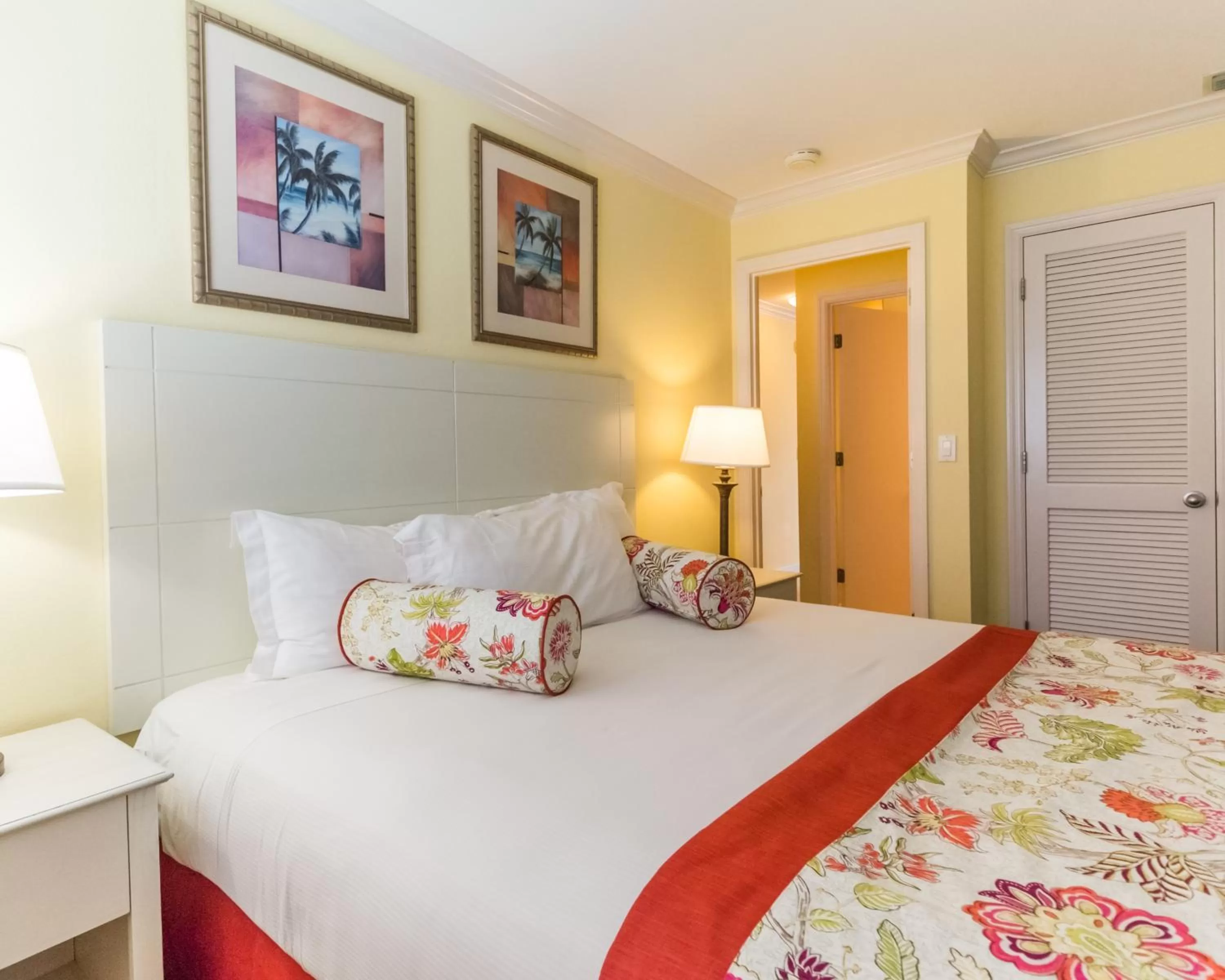 Bed in Inn at the Beach-Venice FLORIDA