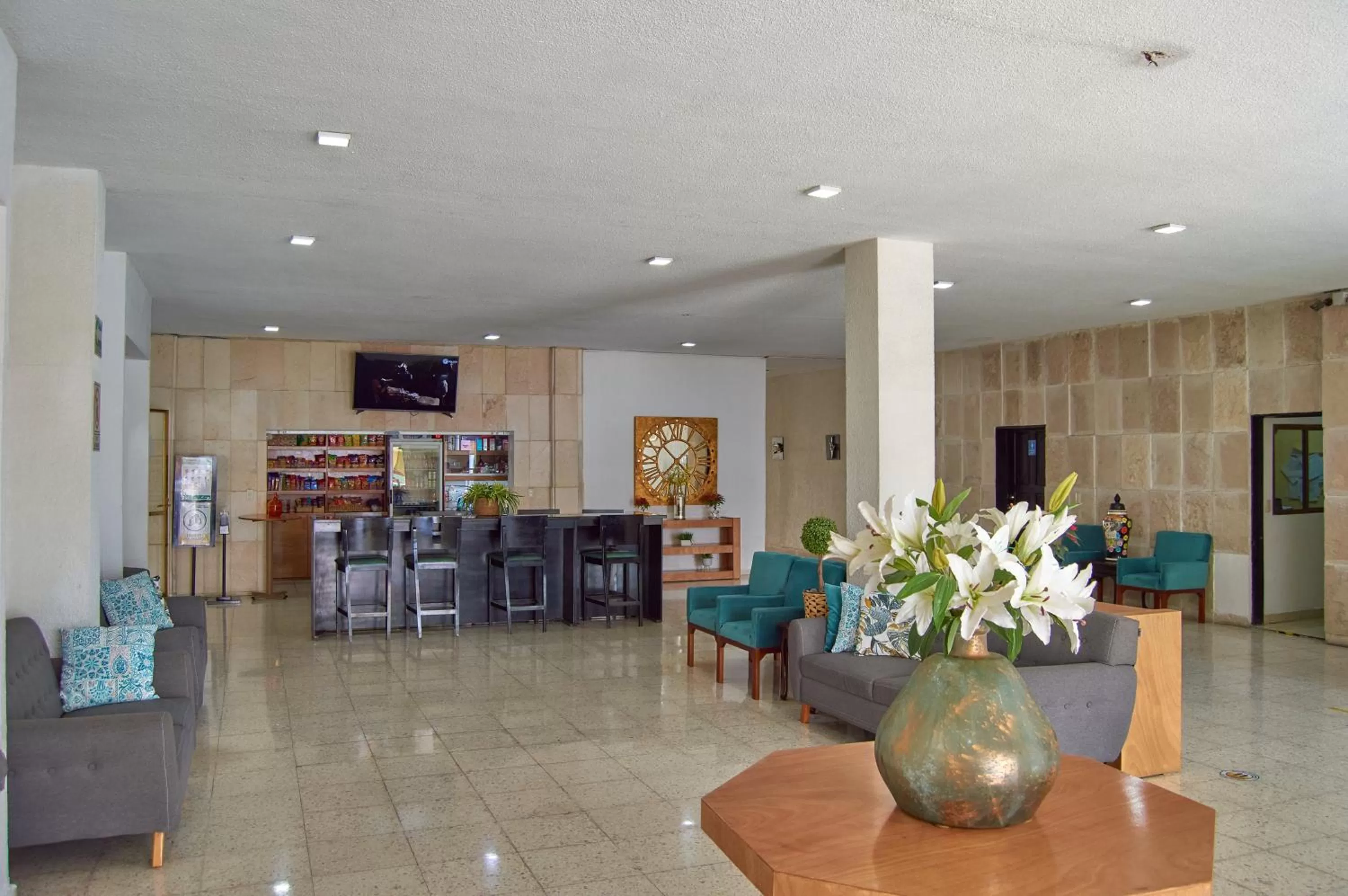 Lobby or reception in Hotel del Alba Inn & Suites