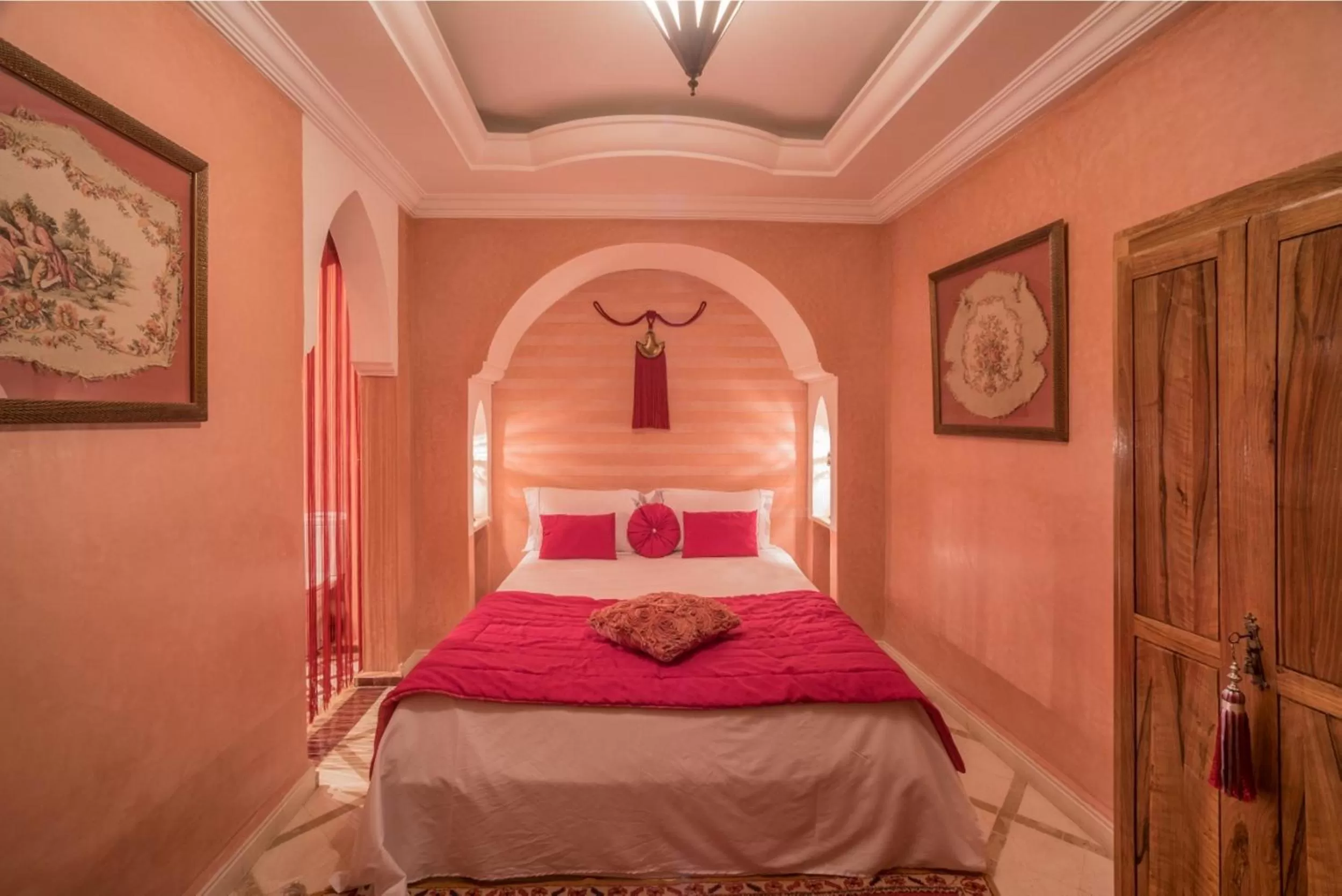 Shower, Bed in Riad Dar Attika