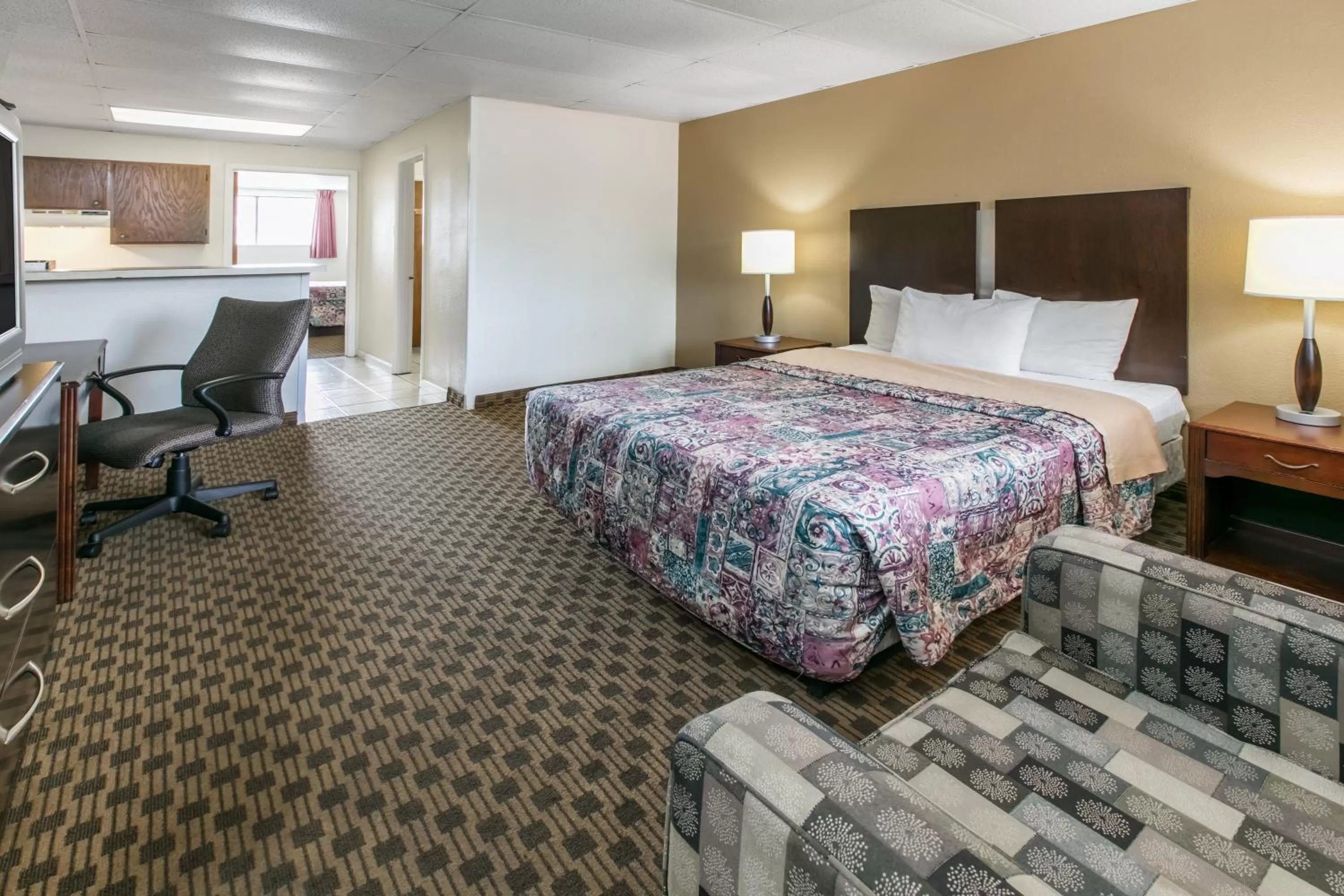 Kitchen or kitchenette in Knights Inn Longview