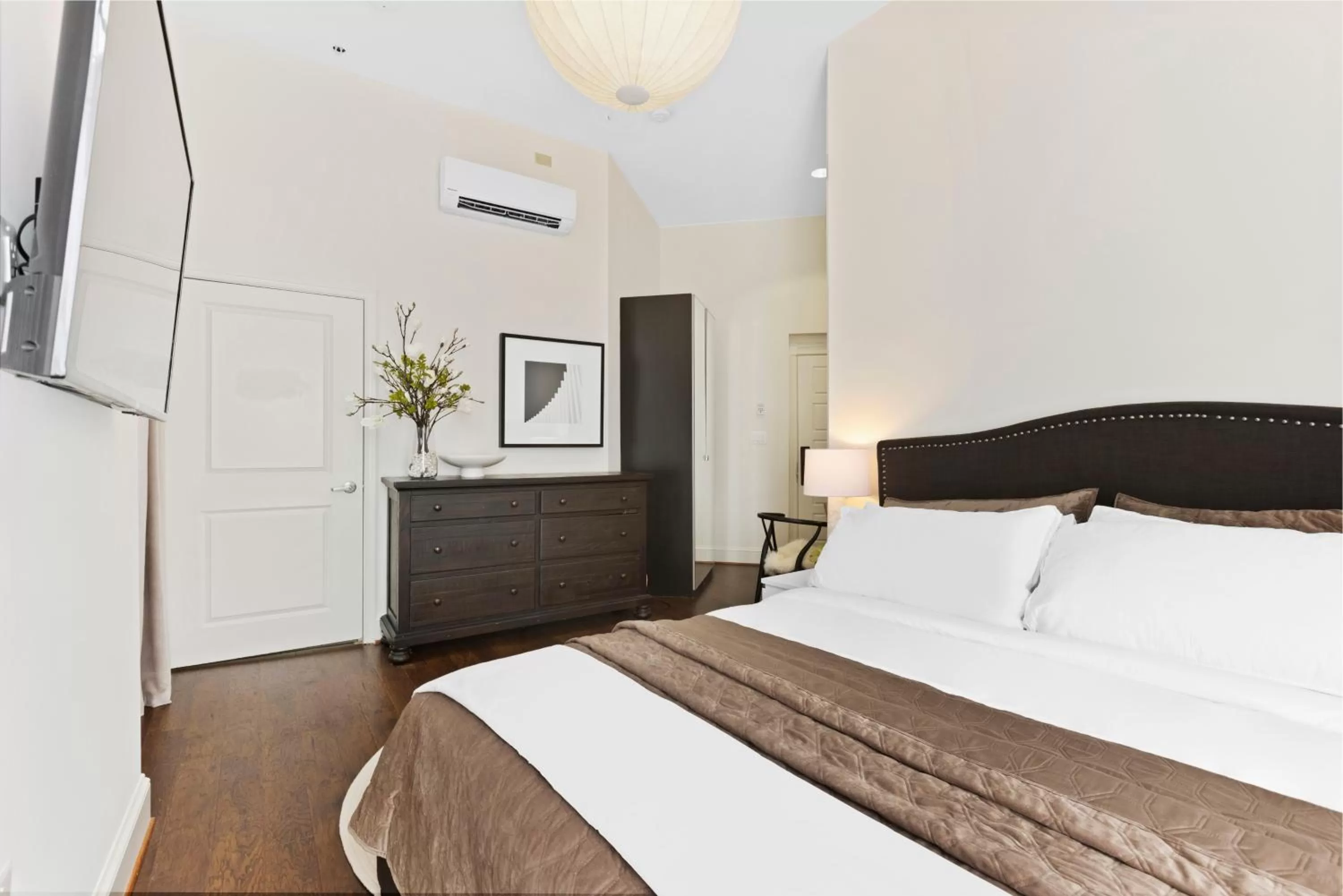 Bed in Brexton Hotel