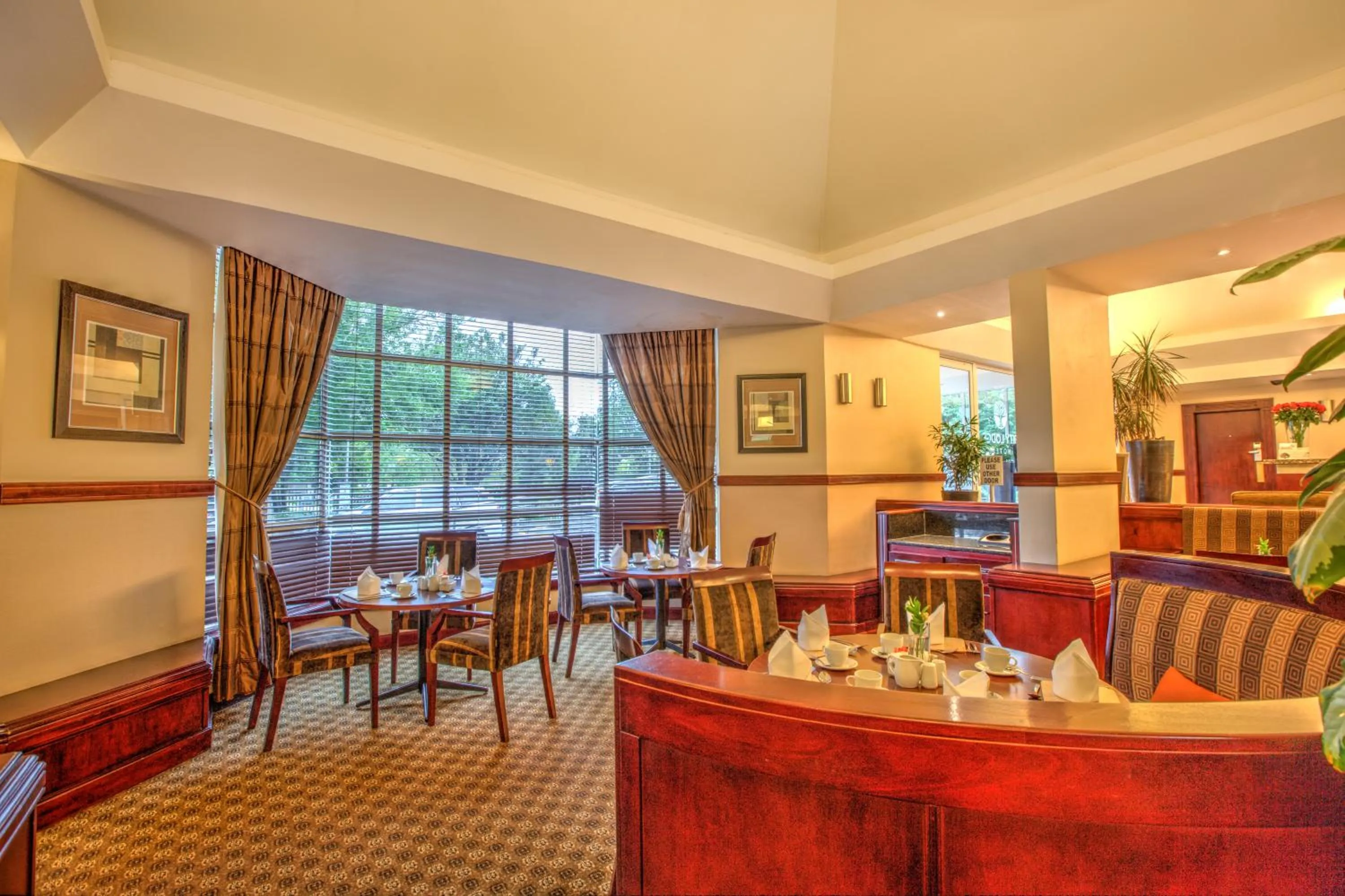 Restaurant/places to eat in City Lodge Hotel Bryanston