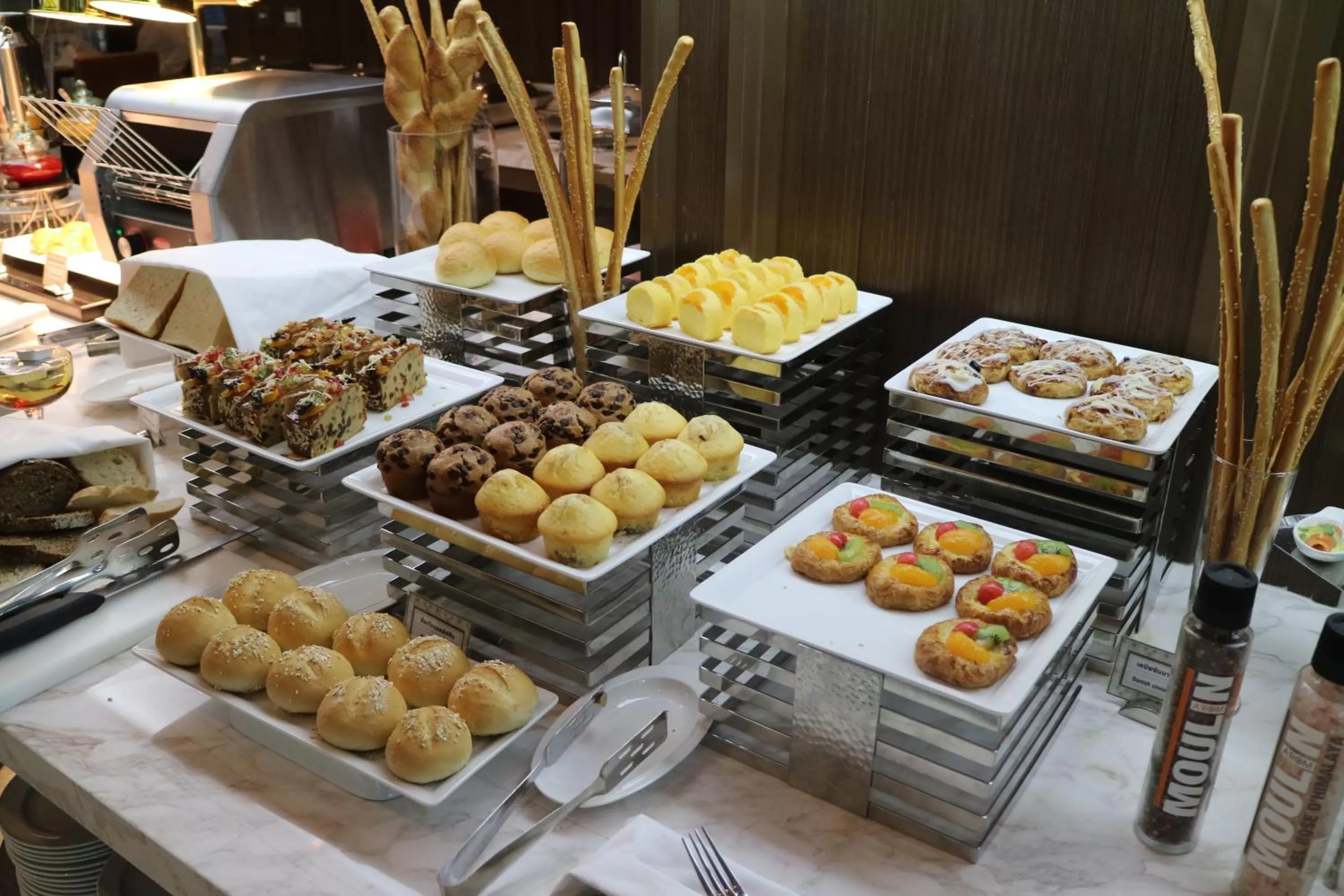 Food in Al Meroz Hotel Bangkok - The Leading Halal Hotel